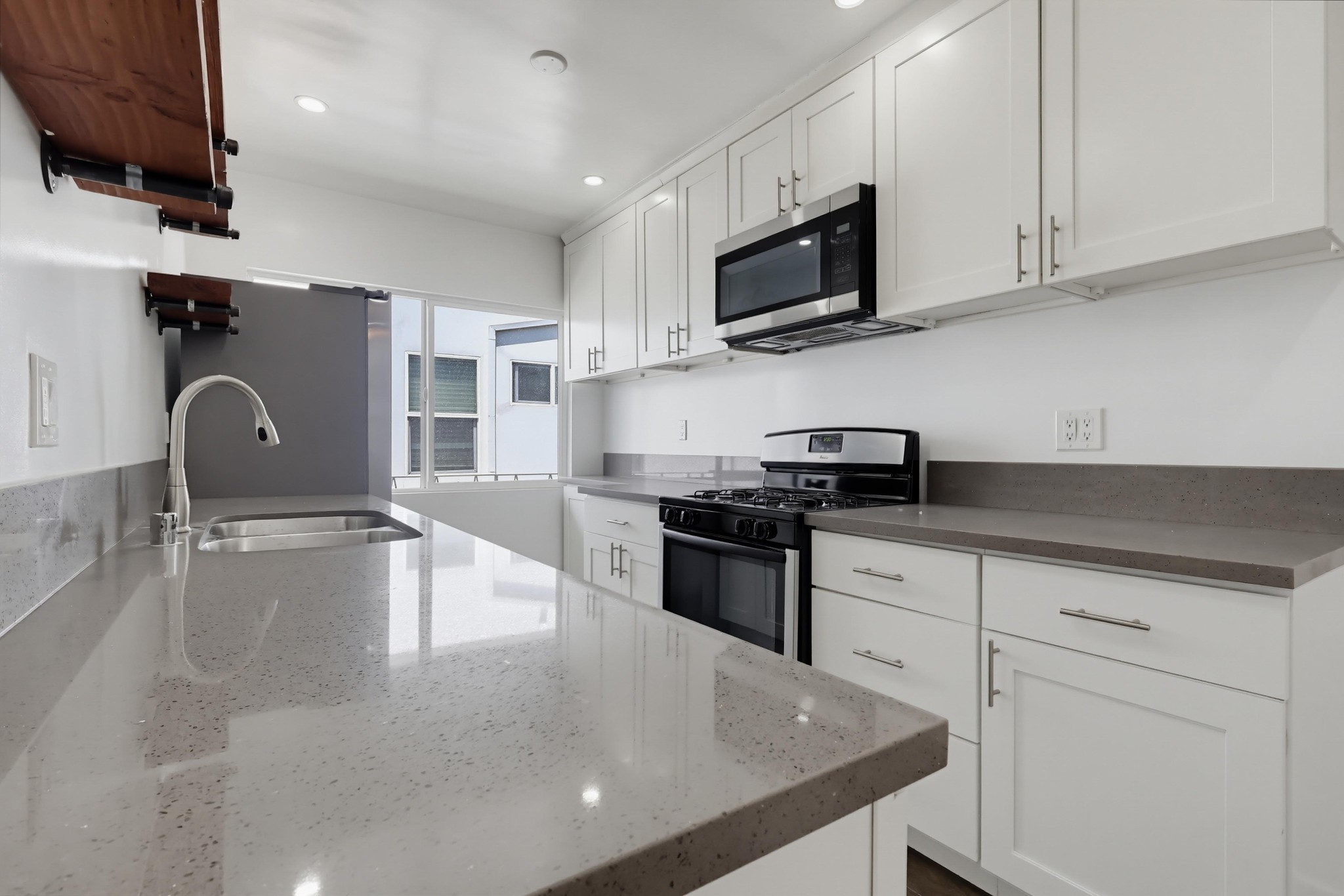 Virtual tour photo 20 of 40 for 6065 Pickford Pl