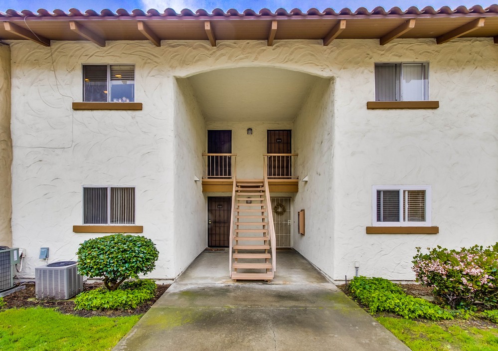 Virtual tour photo 3 of 38 for 6069 Rancho Mission Road #203
