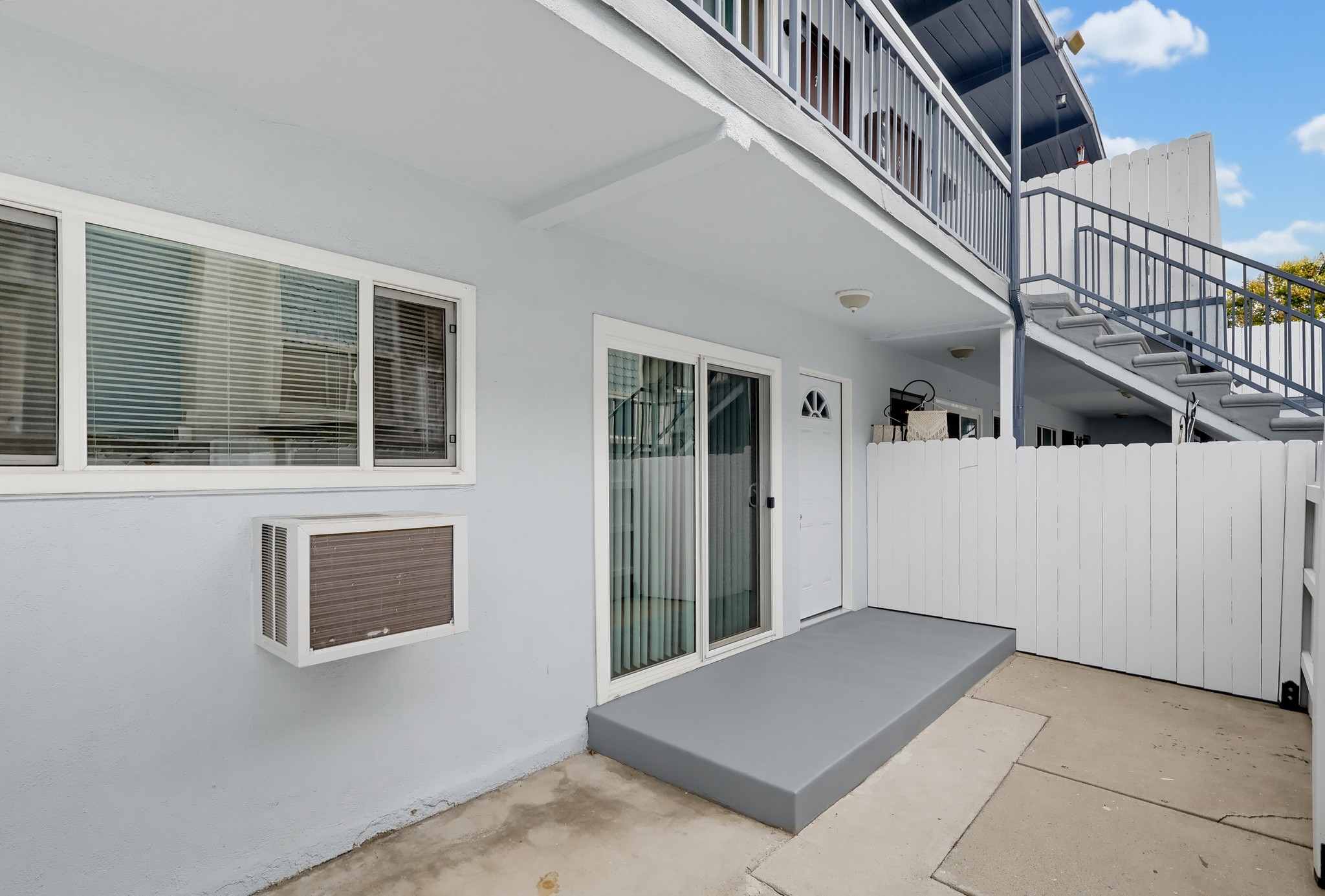 Virtual tour photo 6 of 36 for 607 Mound Ave c