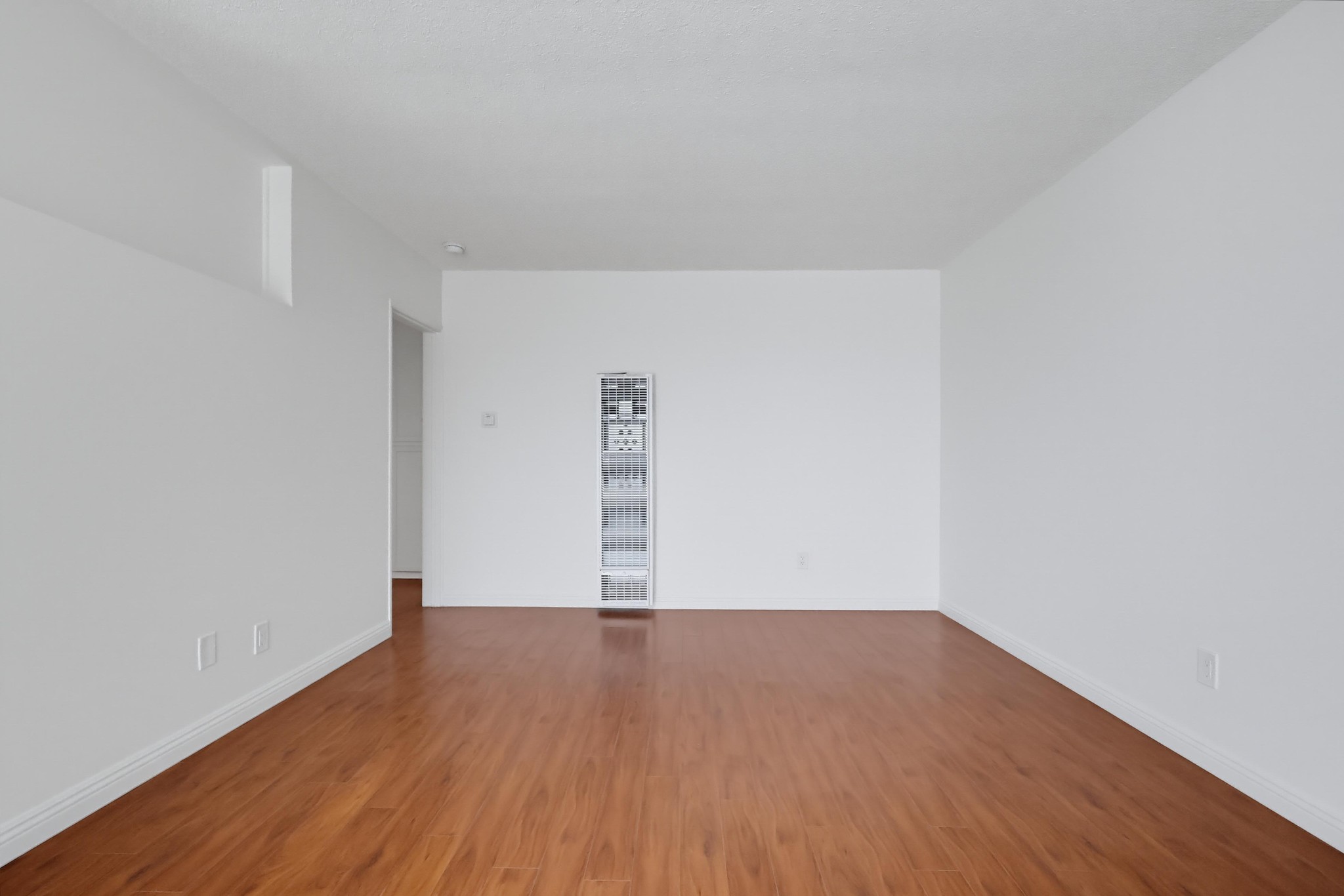 Virtual tour photo 13 of 36 for 607 Mound Ave c