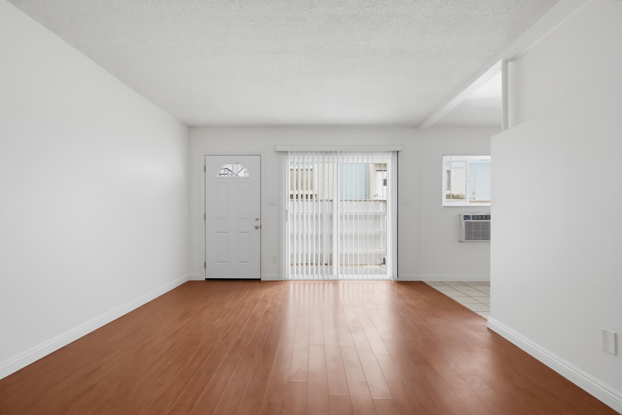 Virtual tour photo 16 of 36 for 607 Mound Ave c