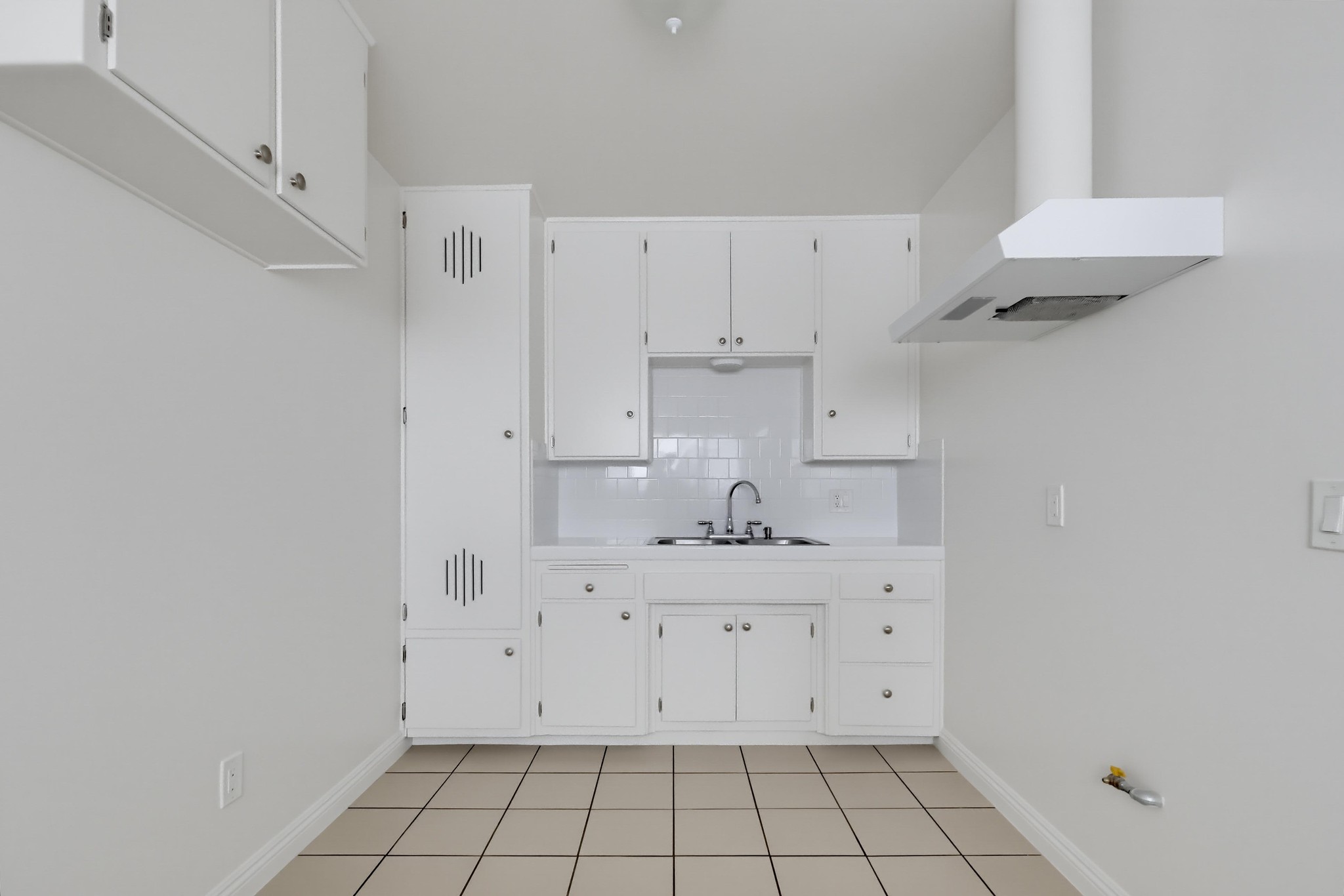 Virtual tour photo 21 of 36 for 607 Mound Ave c