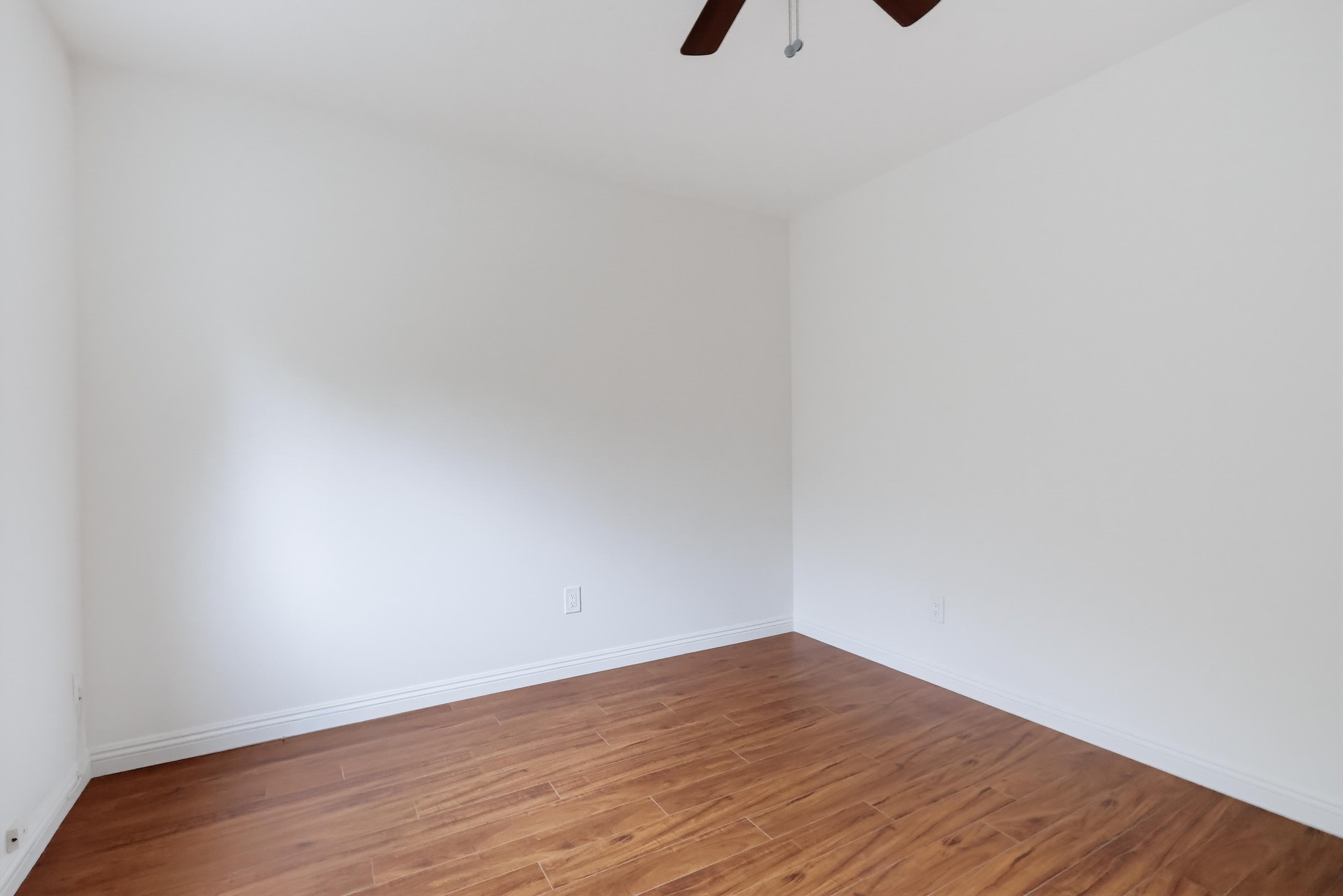 Virtual tour photo 29 of 36 for 607 Mound Ave c