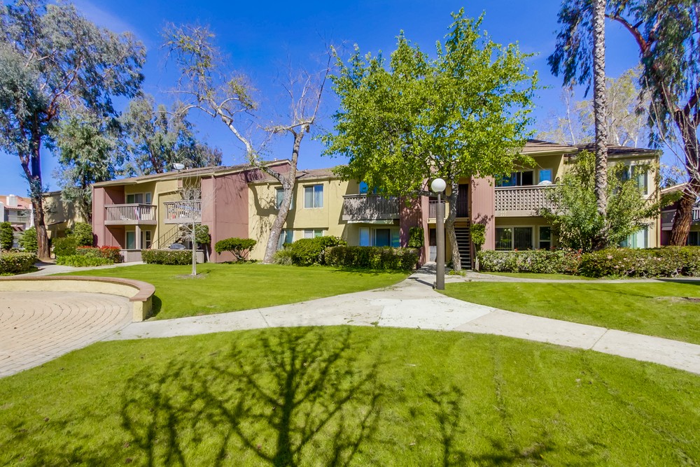 Virtual tour photo 4 of 39 for 6070 Rancho Mission Rd #424