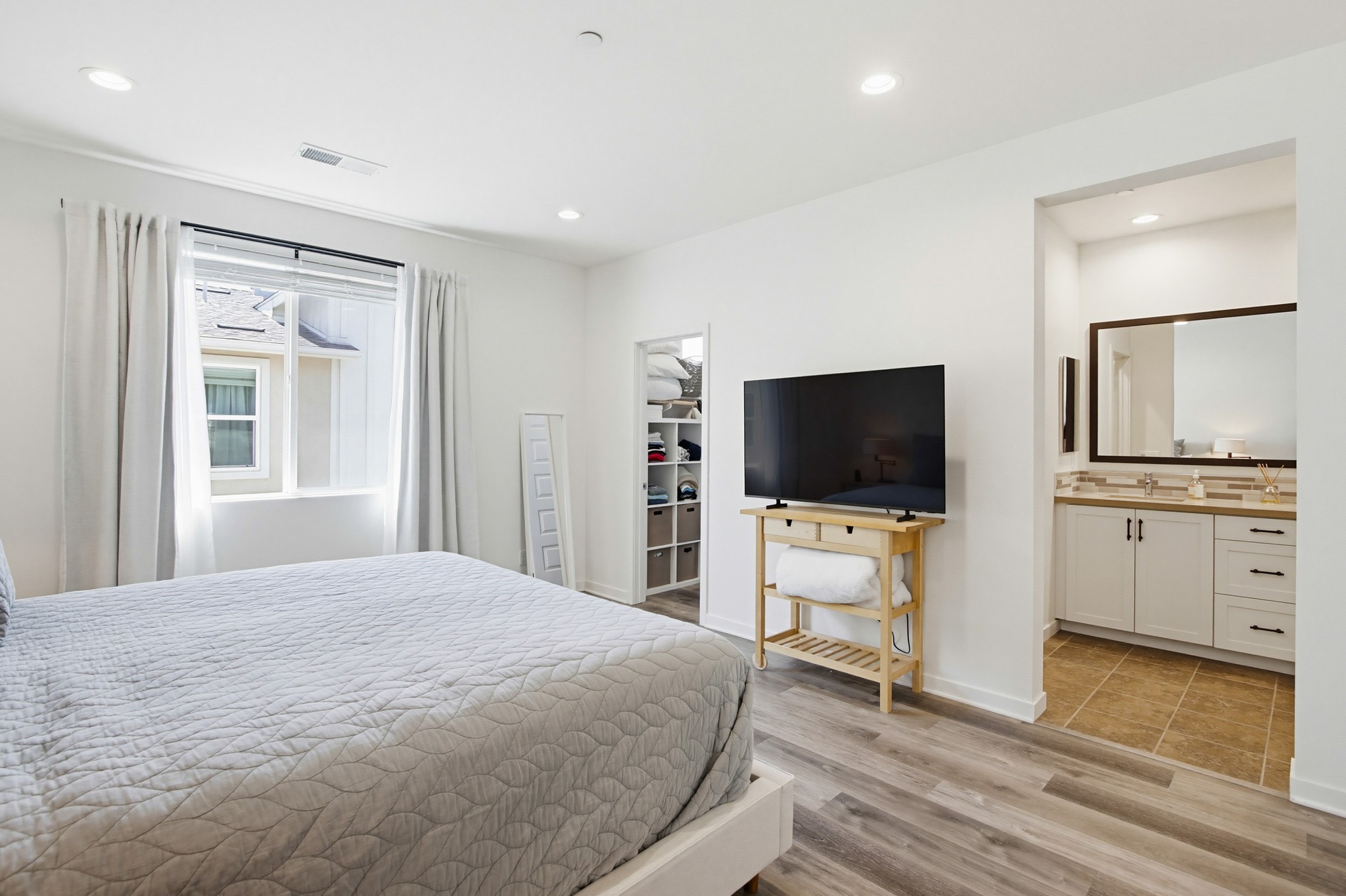 Virtual tour photo 24 of 66 for 6074 Colt Pl Unit 104