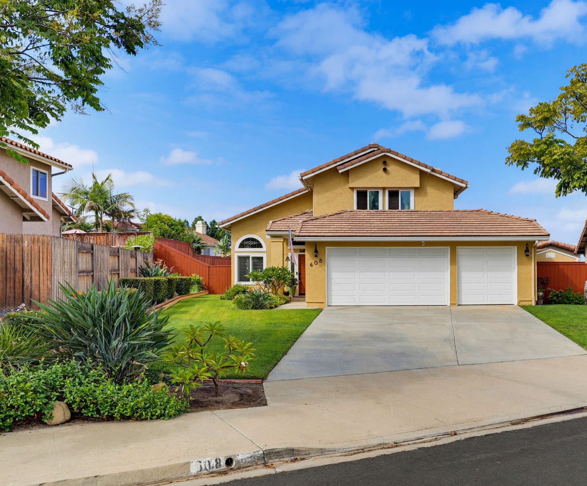 Virtual tour photo 1 of 107 for 608 Forester Ln