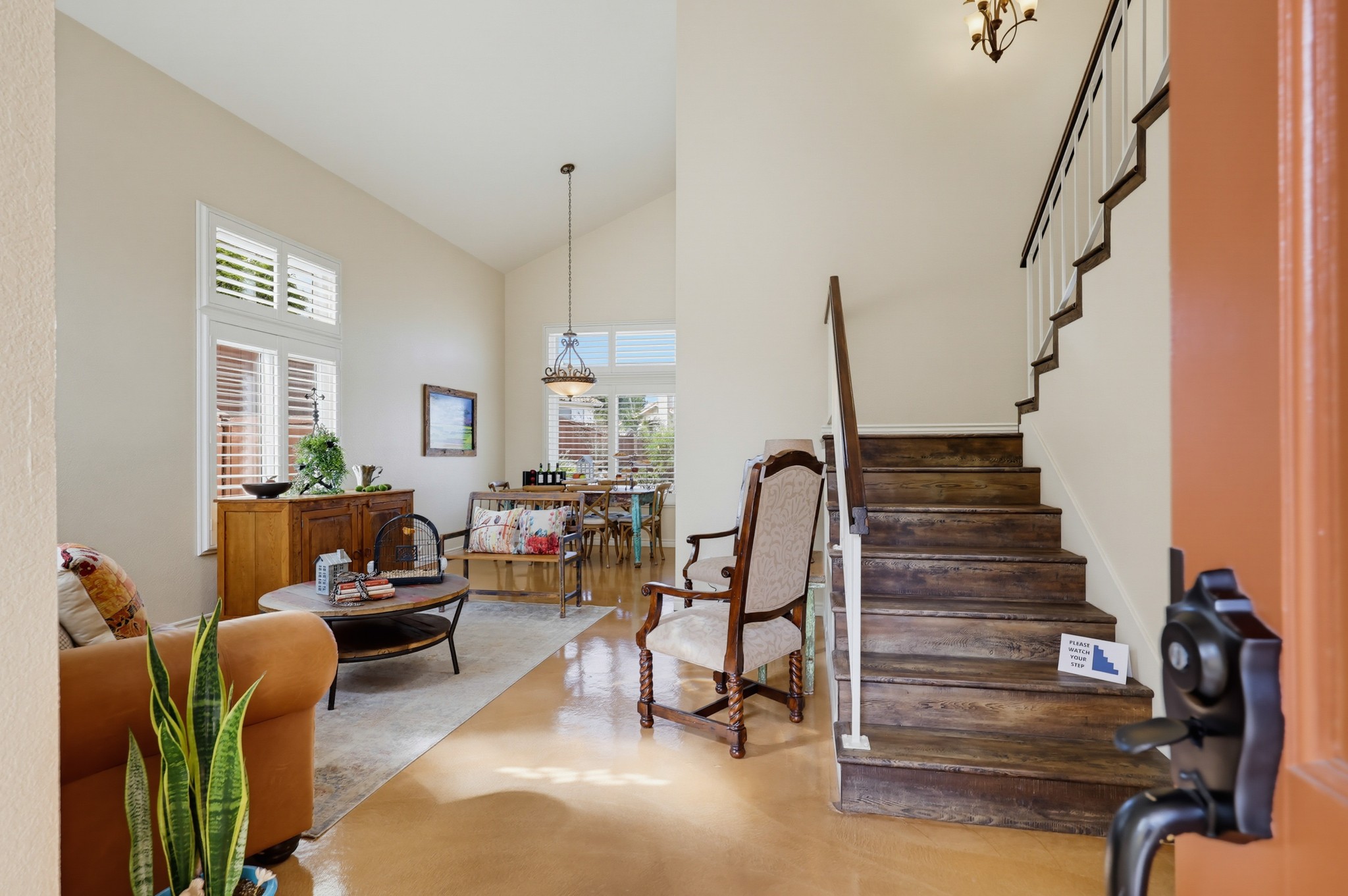 Virtual tour photo 7 of 107 for 608 Forester Ln