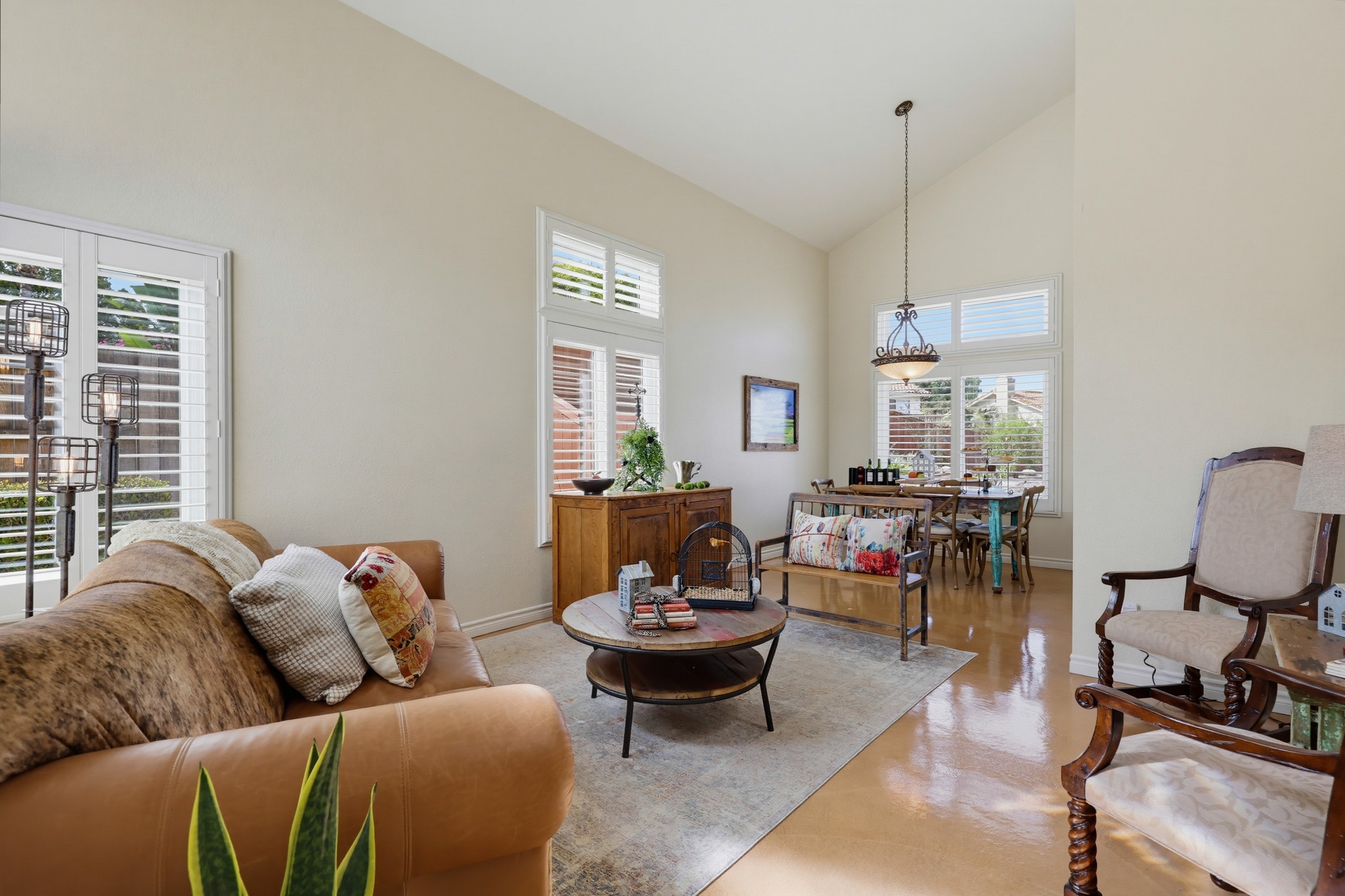 Virtual tour photo 8 of 107 for 608 Forester Ln