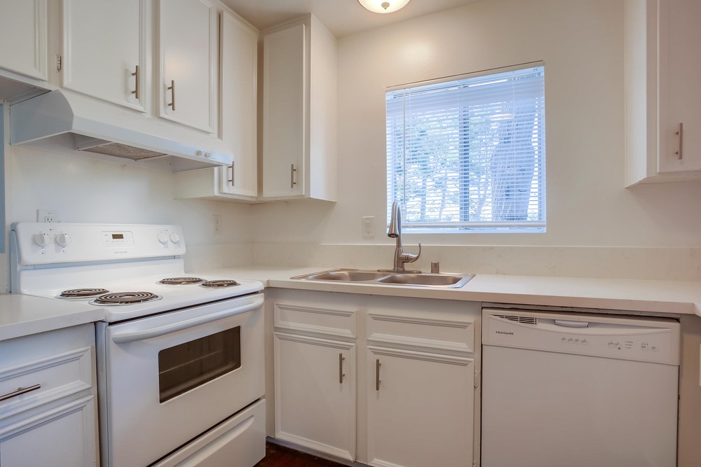 Virtual tour photo 15 of 33 for 6090 Mt Aguilar Dr