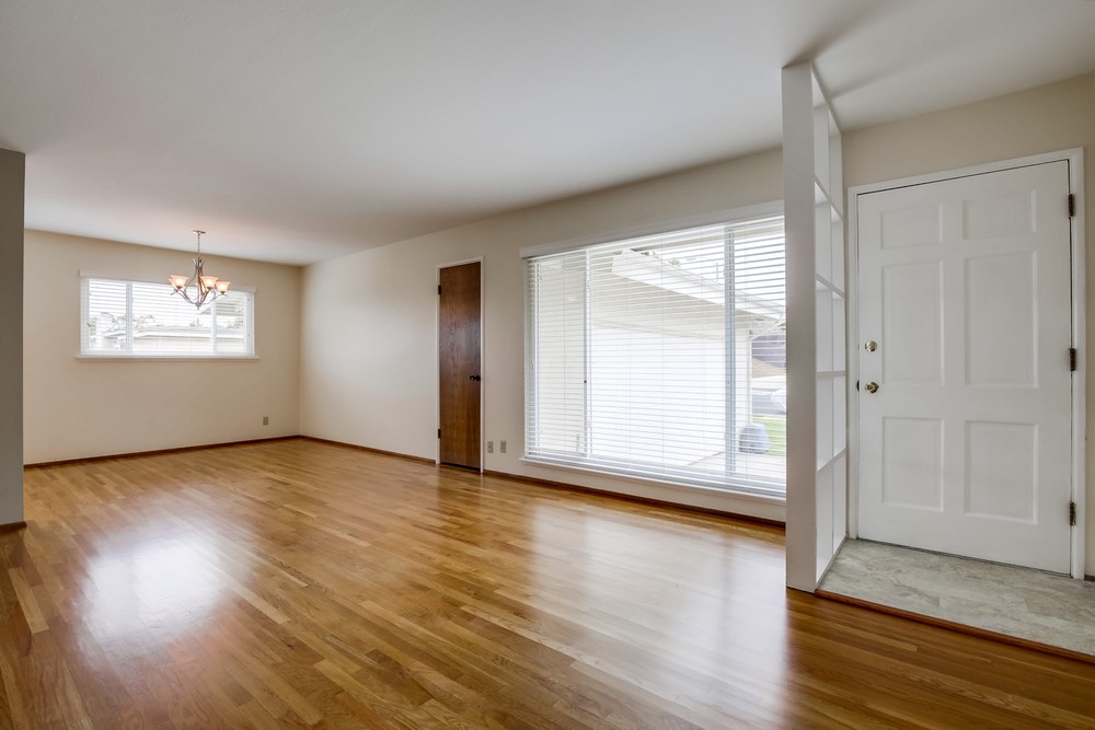 Virtual tour photo 8 of 39 for 6092 Hodson St