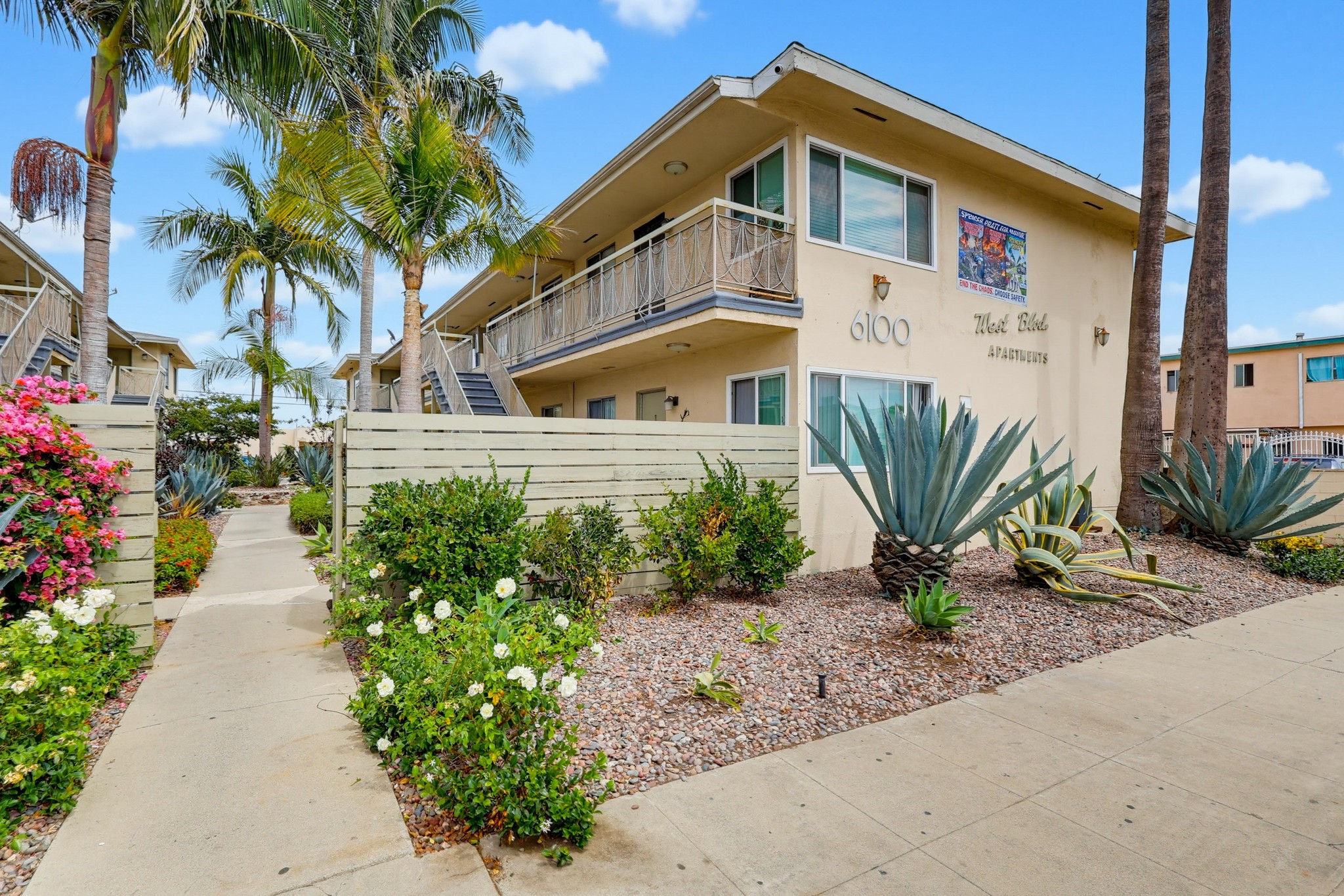 Virtual tour photo 1 of 44 for 6100 West Blvd #08