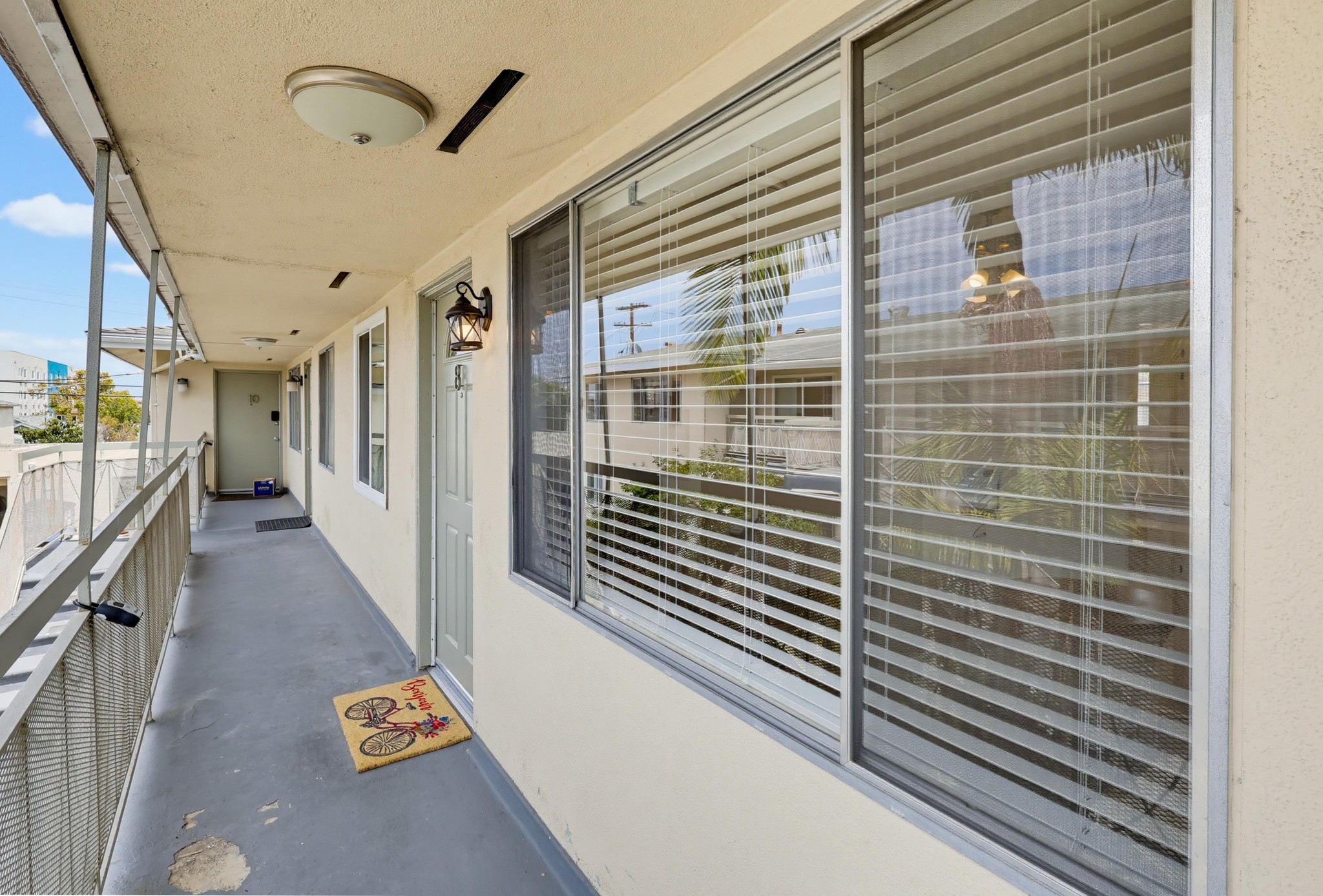Virtual tour photo 11 of 44 for 6100 West Blvd #08