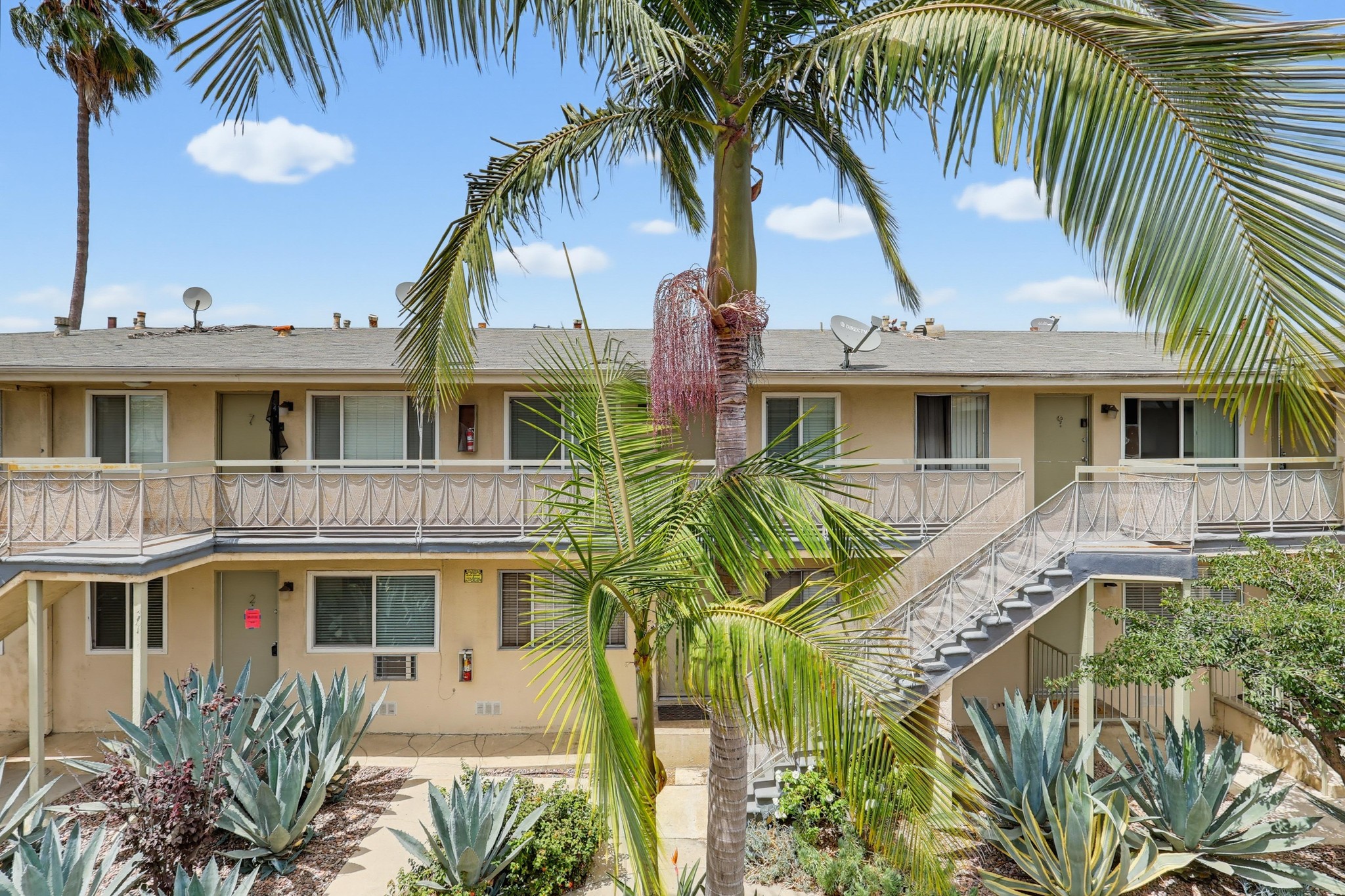 Virtual tour photo 13 of 44 for 6100 West Blvd #08
