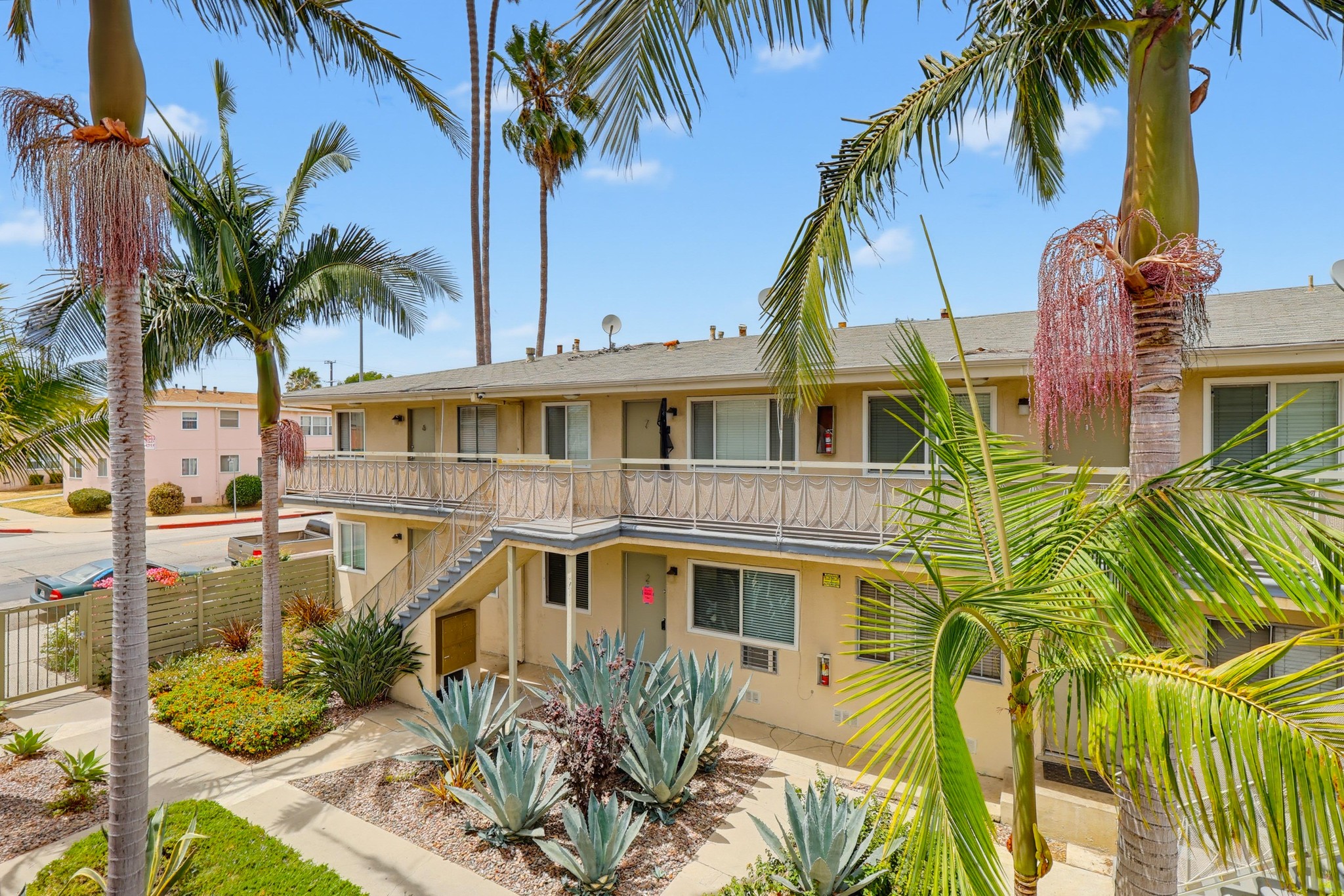 Virtual tour photo 14 of 44 for 6100 West Blvd #08