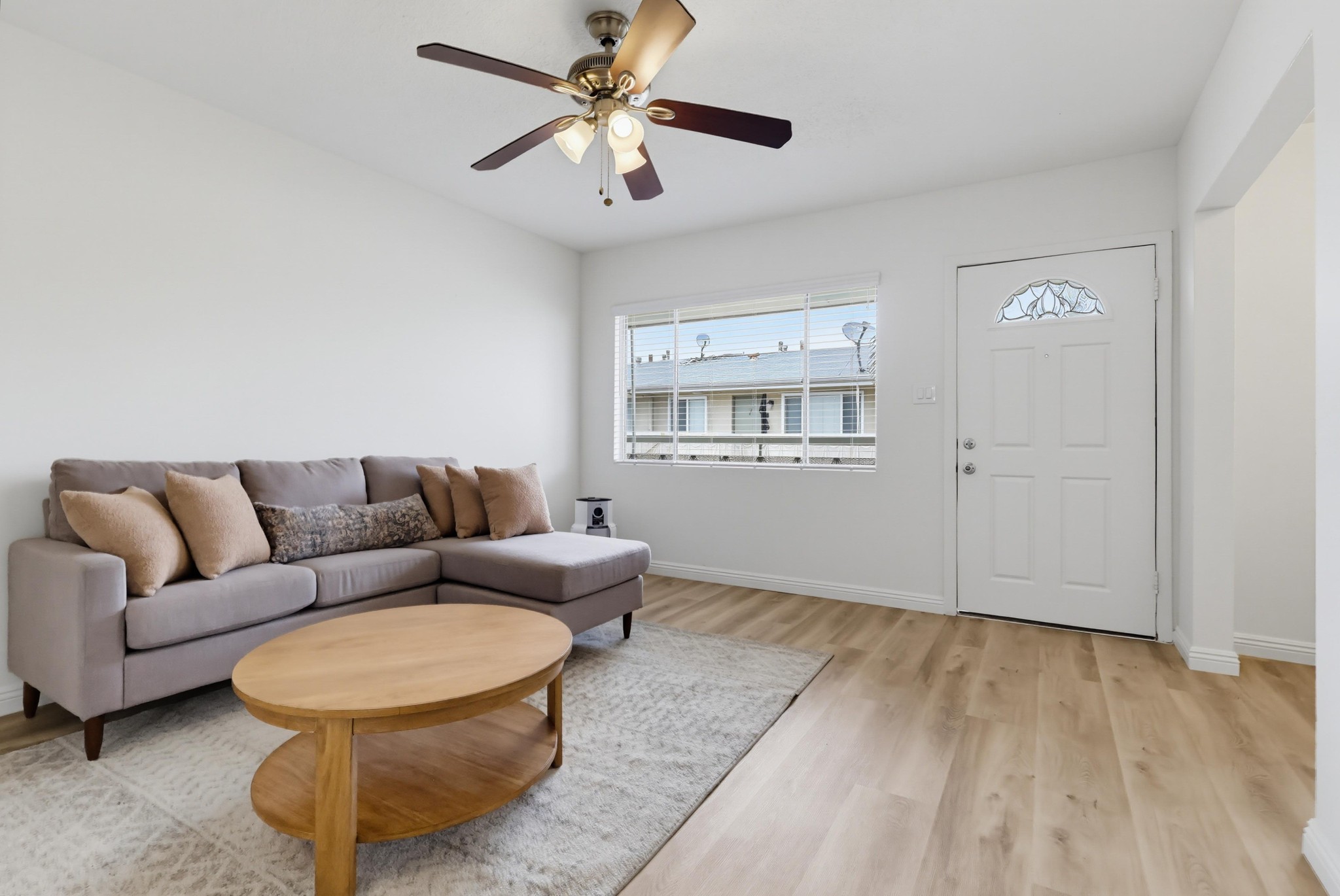 Virtual tour photo 18 of 44 for 6100 West Blvd #08