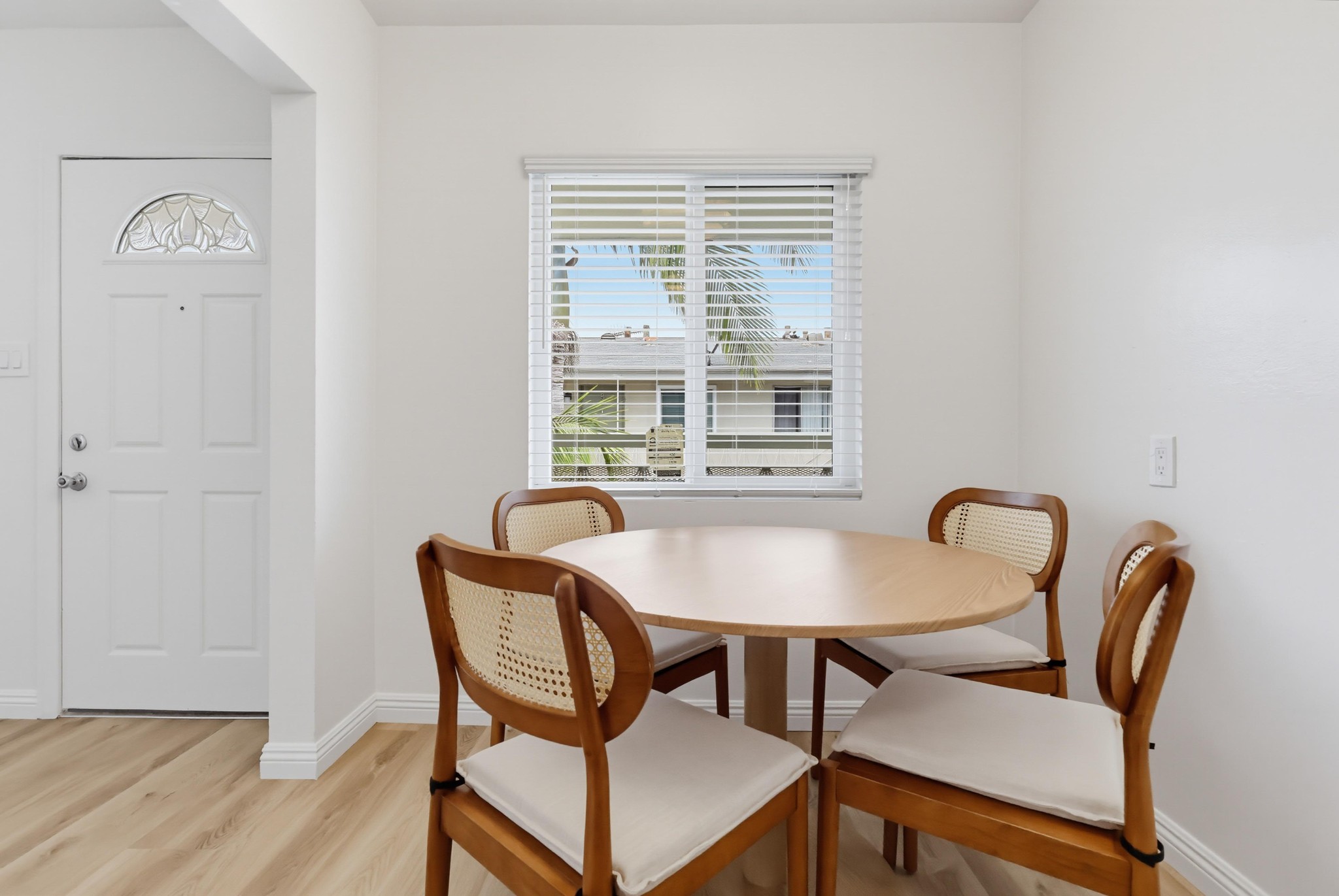 Virtual tour photo 22 of 44 for 6100 West Blvd #08