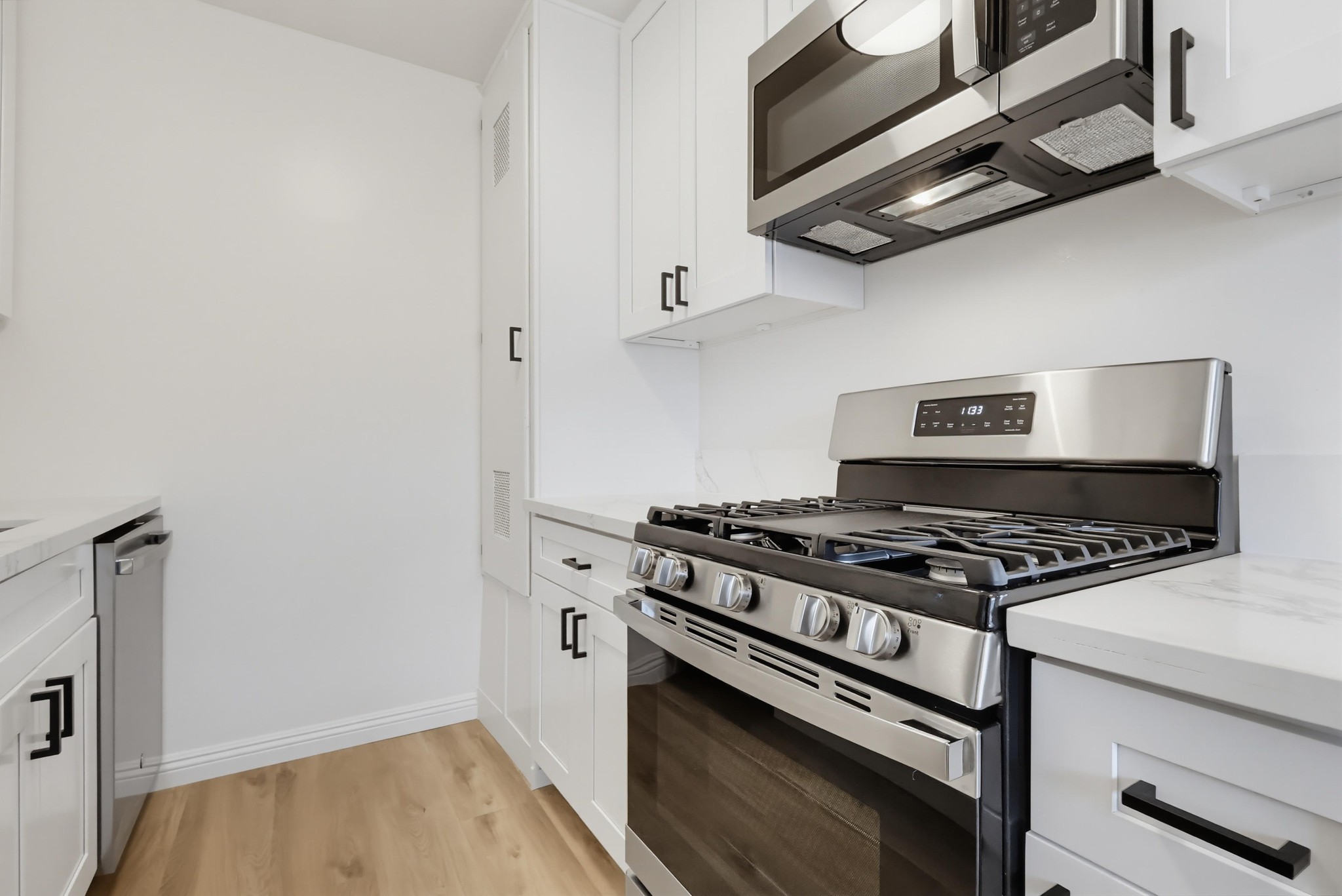 Virtual tour photo 26 of 44 for 6100 West Blvd #08