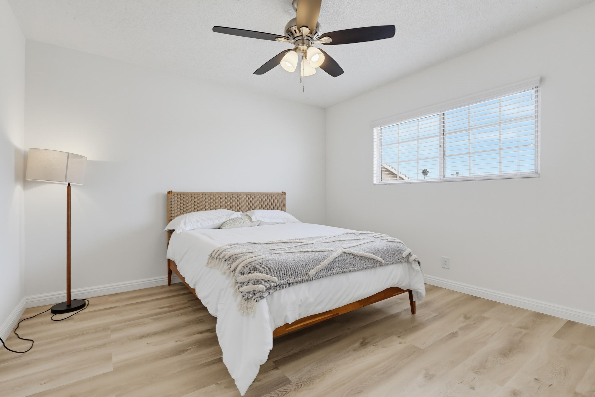 Virtual tour photo 33 of 44 for 6100 West Blvd #08