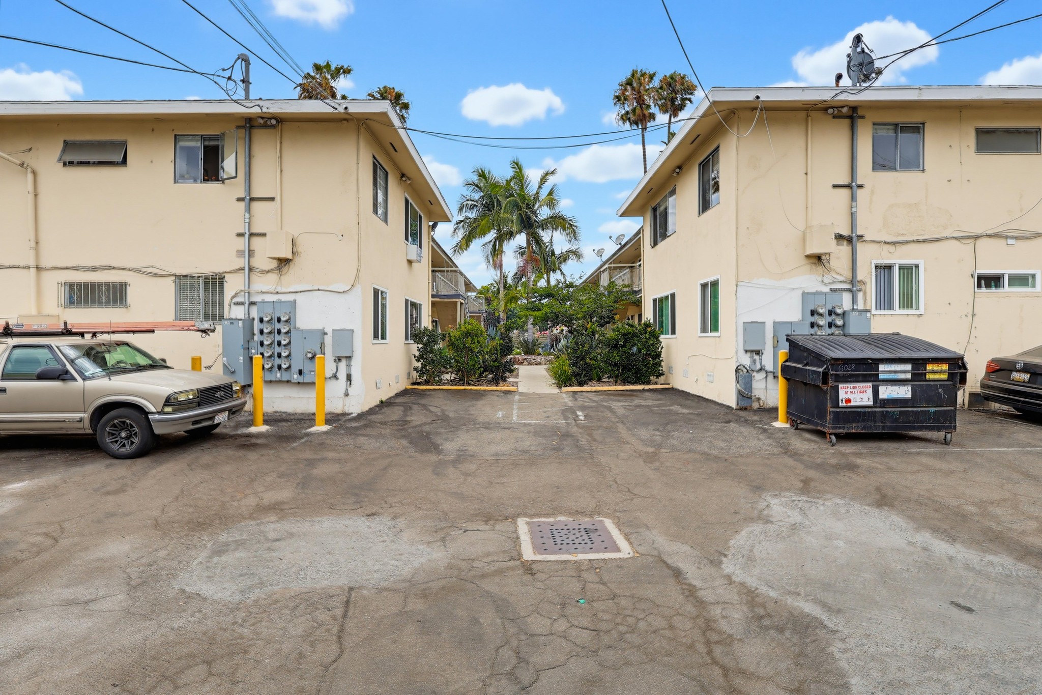 Virtual tour photo 39 of 44 for 6100 West Blvd #08
