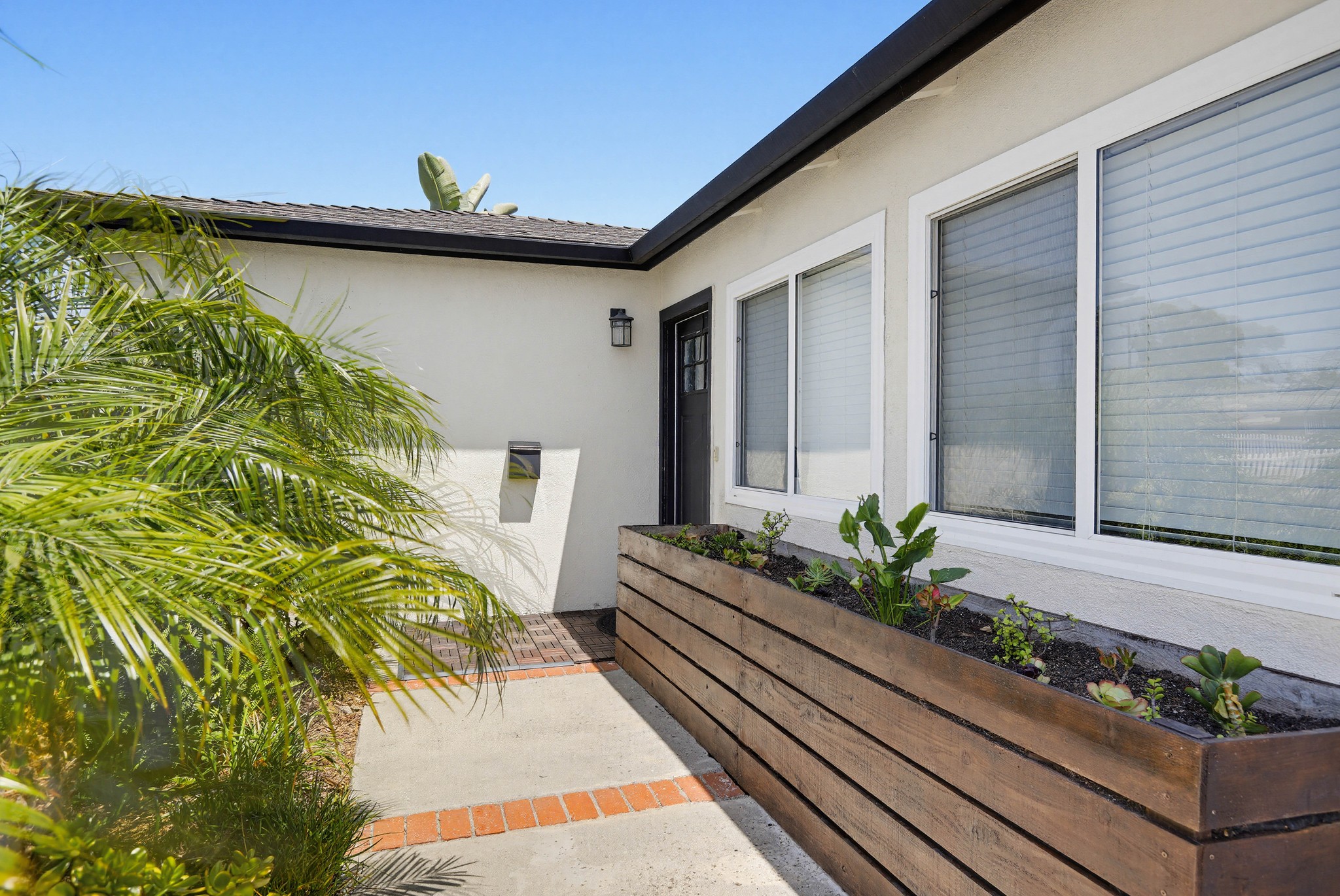 Virtual tour photo 6 of 59 for 6102 Glacier Dr