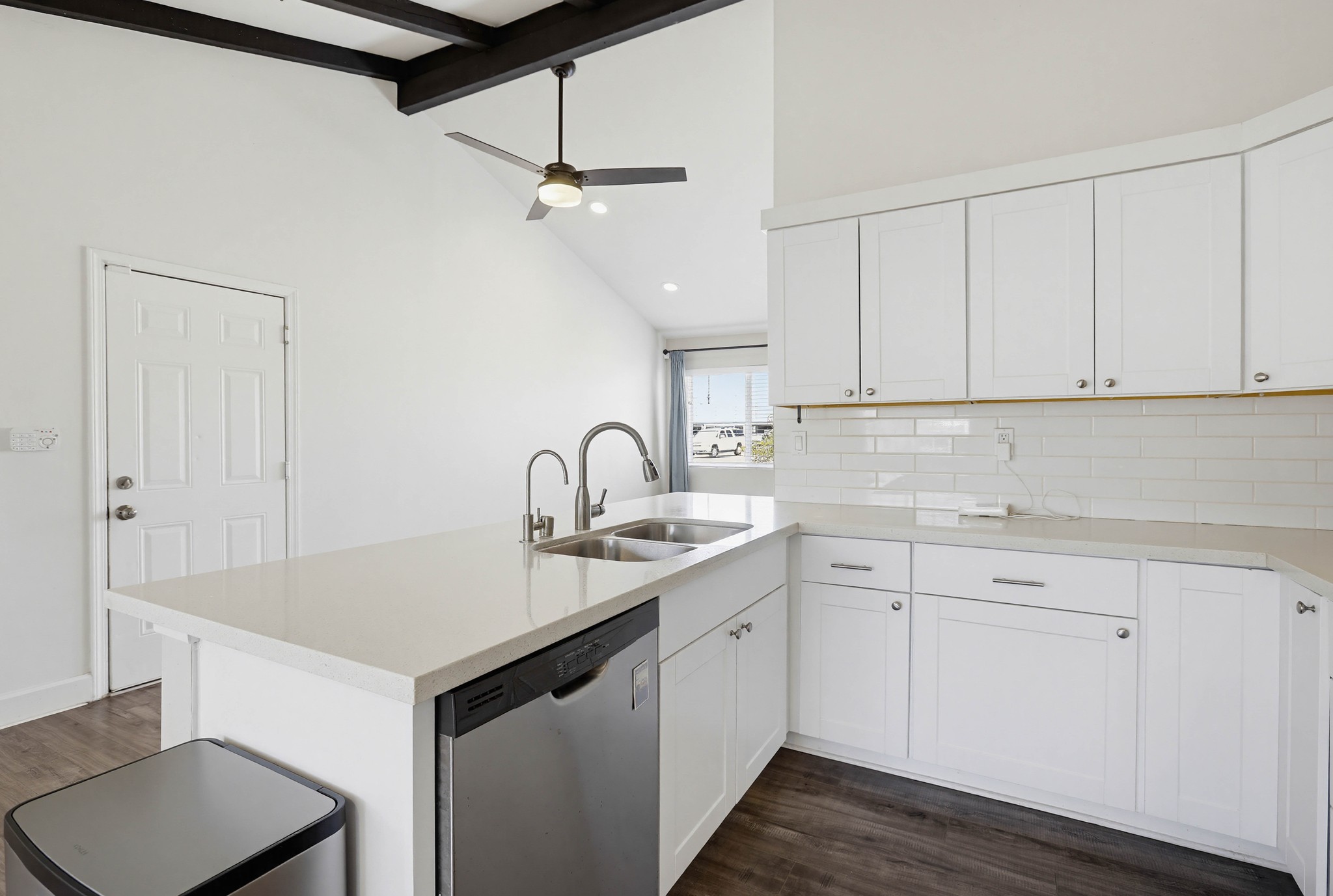 Virtual tour photo 18 of 59 for 6102 Glacier Dr