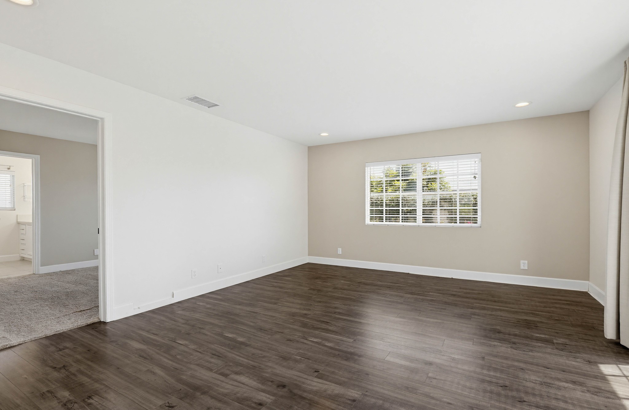 Virtual tour photo 21 of 59 for 6102 Glacier Dr