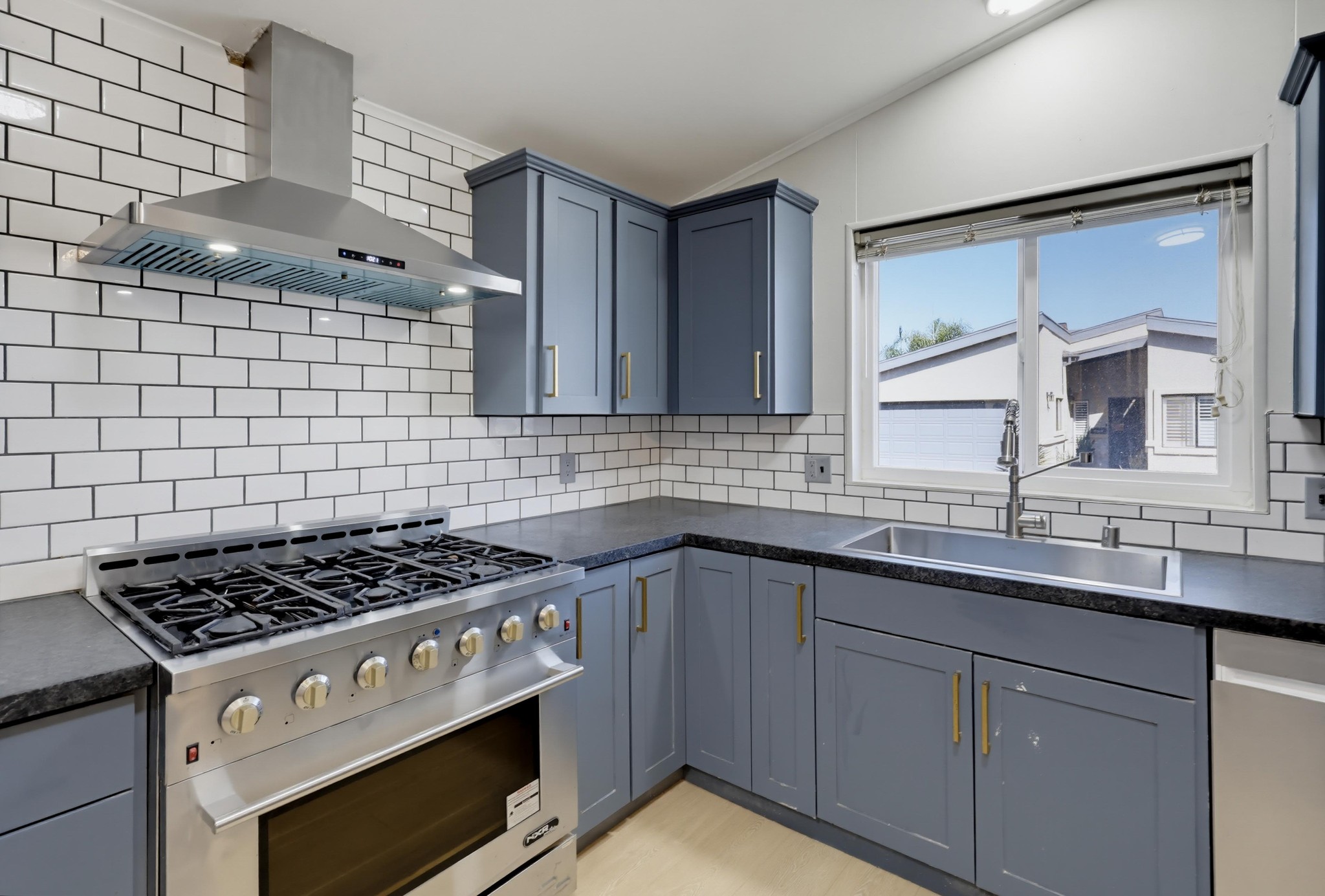 Virtual tour photo 7 of 33 for 611 Via Santa Paulo