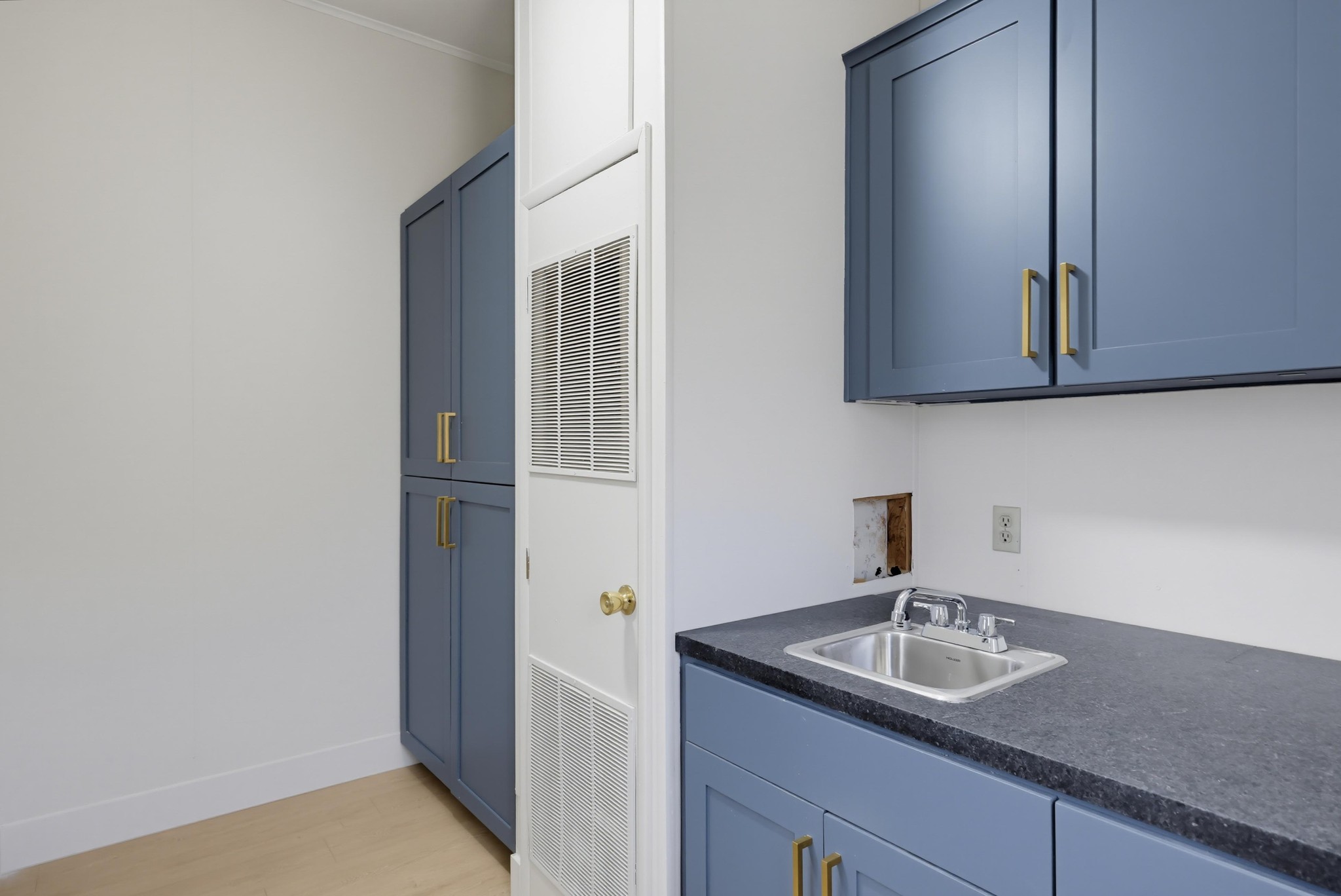 Virtual tour photo 13 of 33 for 611 Via Santa Paulo
