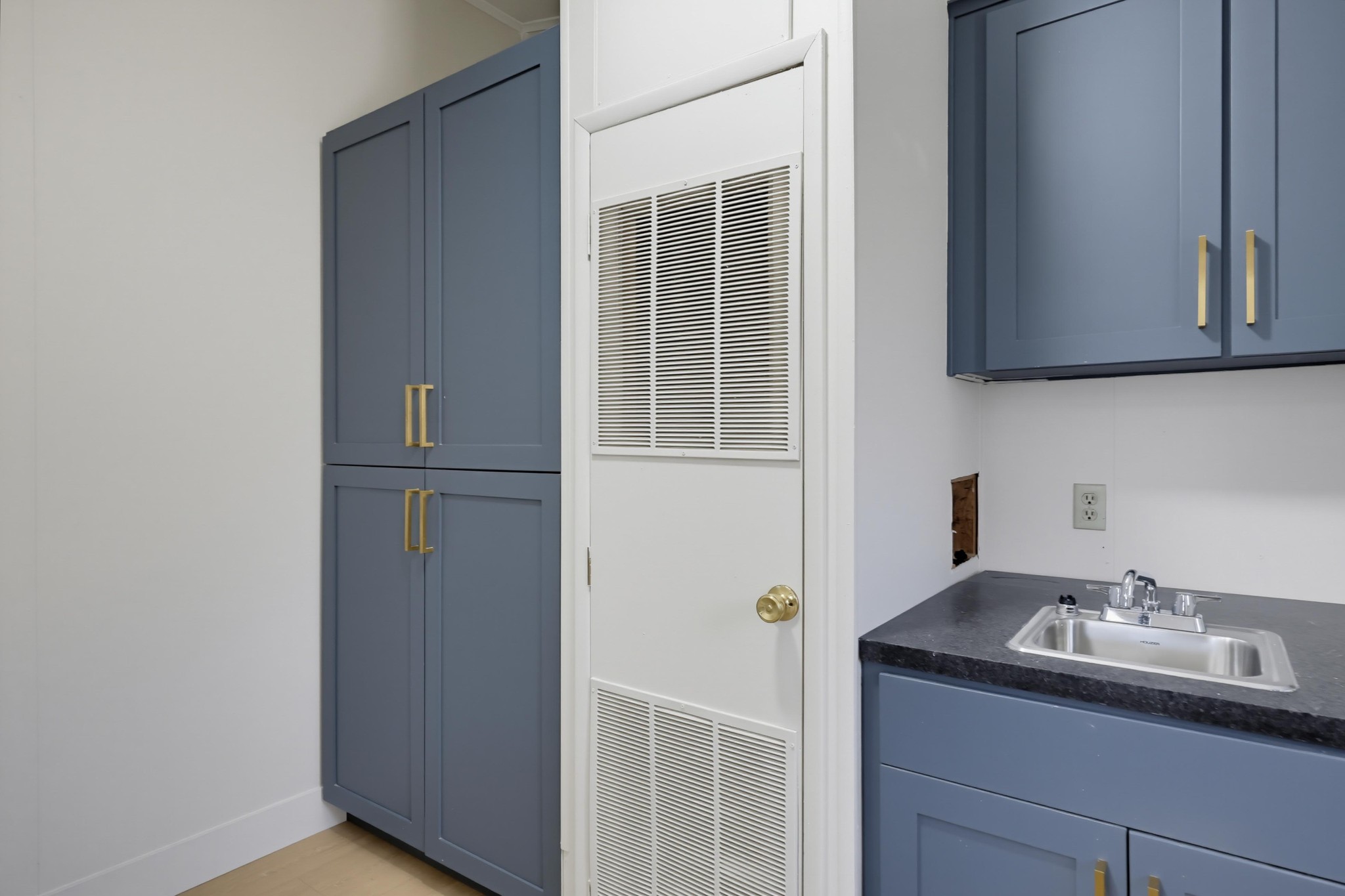 Virtual tour photo 14 of 33 for 611 Via Santa Paulo