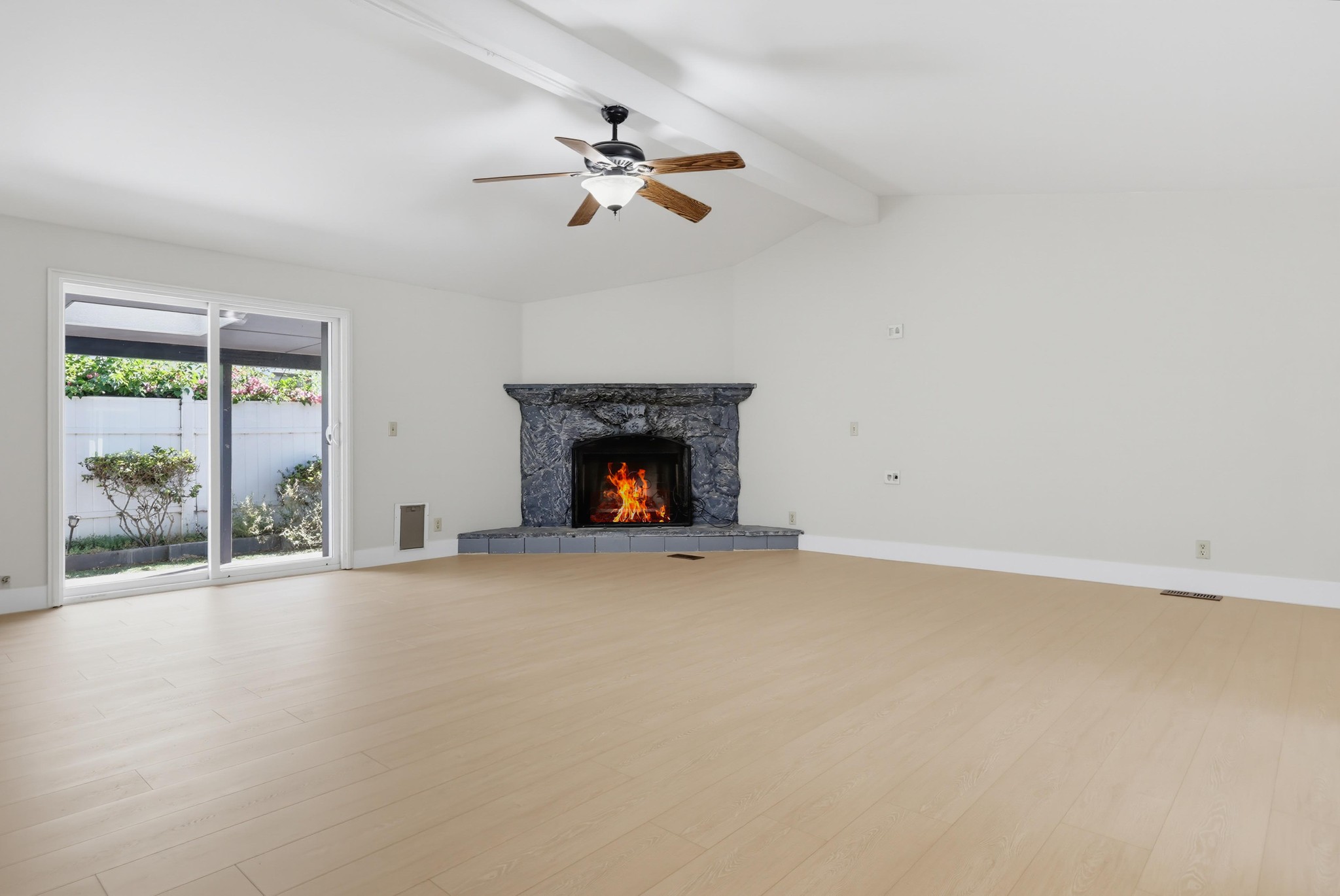 Virtual tour photo 16 of 33 for 611 Via Santa Paulo