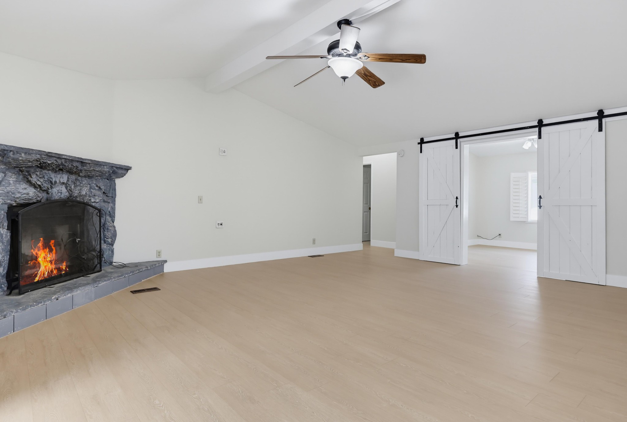 Virtual tour photo 17 of 33 for 611 Via Santa Paulo