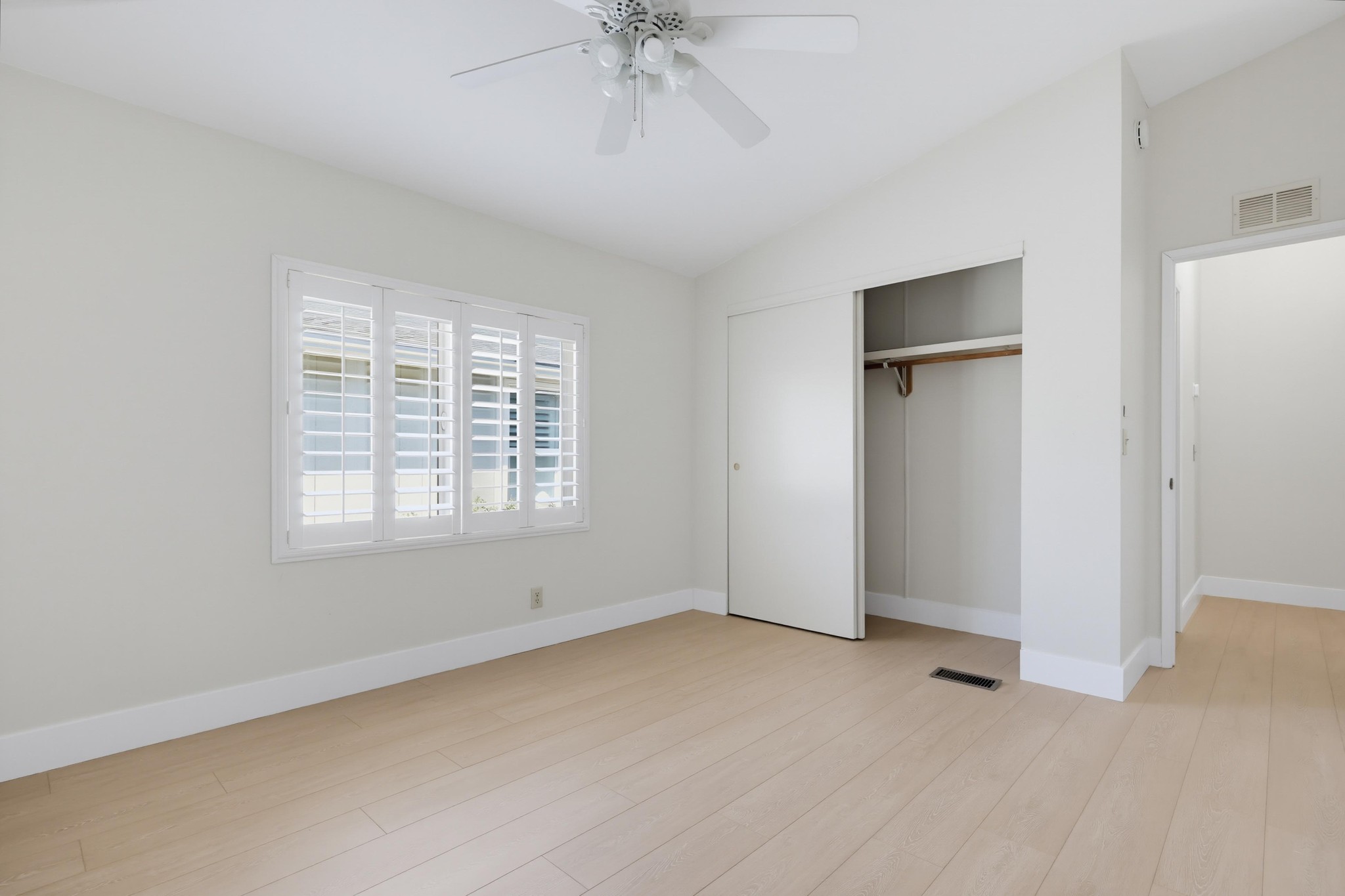 Virtual tour photo 28 of 33 for 611 Via Santa Paulo
