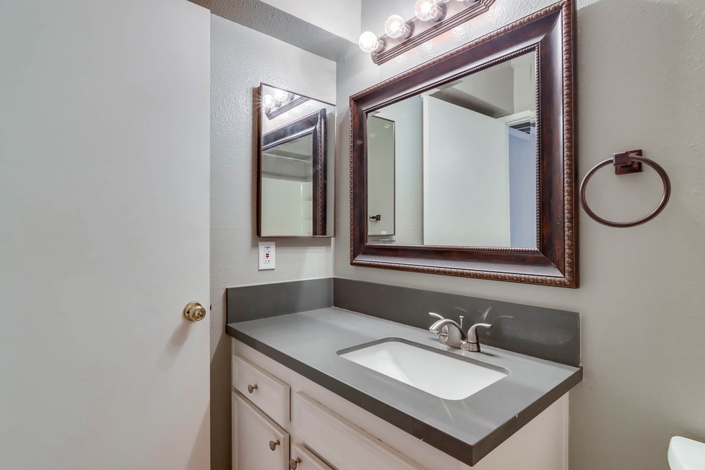 Virtual tour photo 31 of 33 for 6111 Rancho Mission Rd
