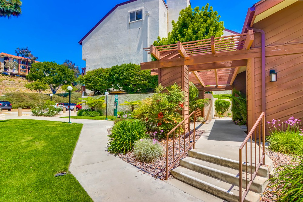 Virtual tour photo 33 of 33 for 6111 Rancho Mission Rd
