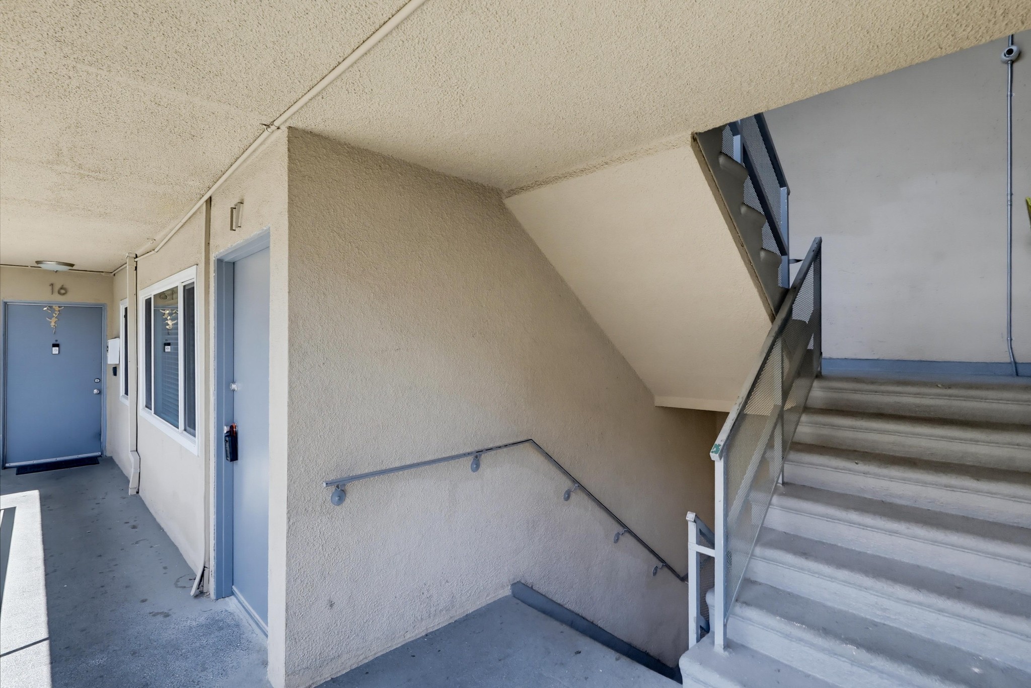 Virtual tour photo 10 of 44 for 6113 8th Ave