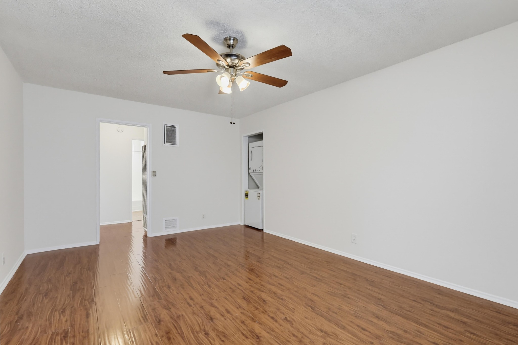 Virtual tour photo 13 of 44 for 6113 8th Ave