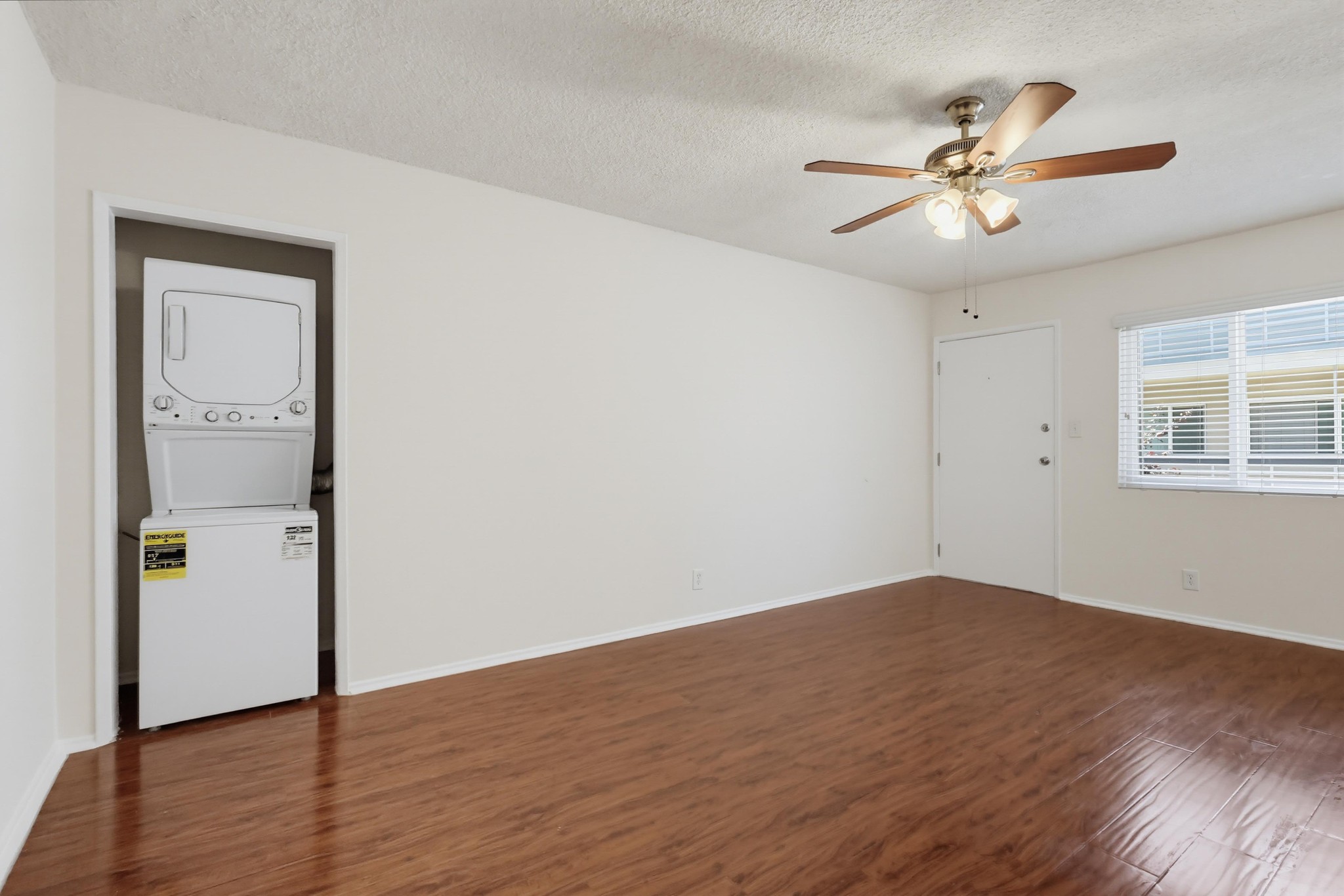 Virtual tour photo 14 of 44 for 6113 8th Ave