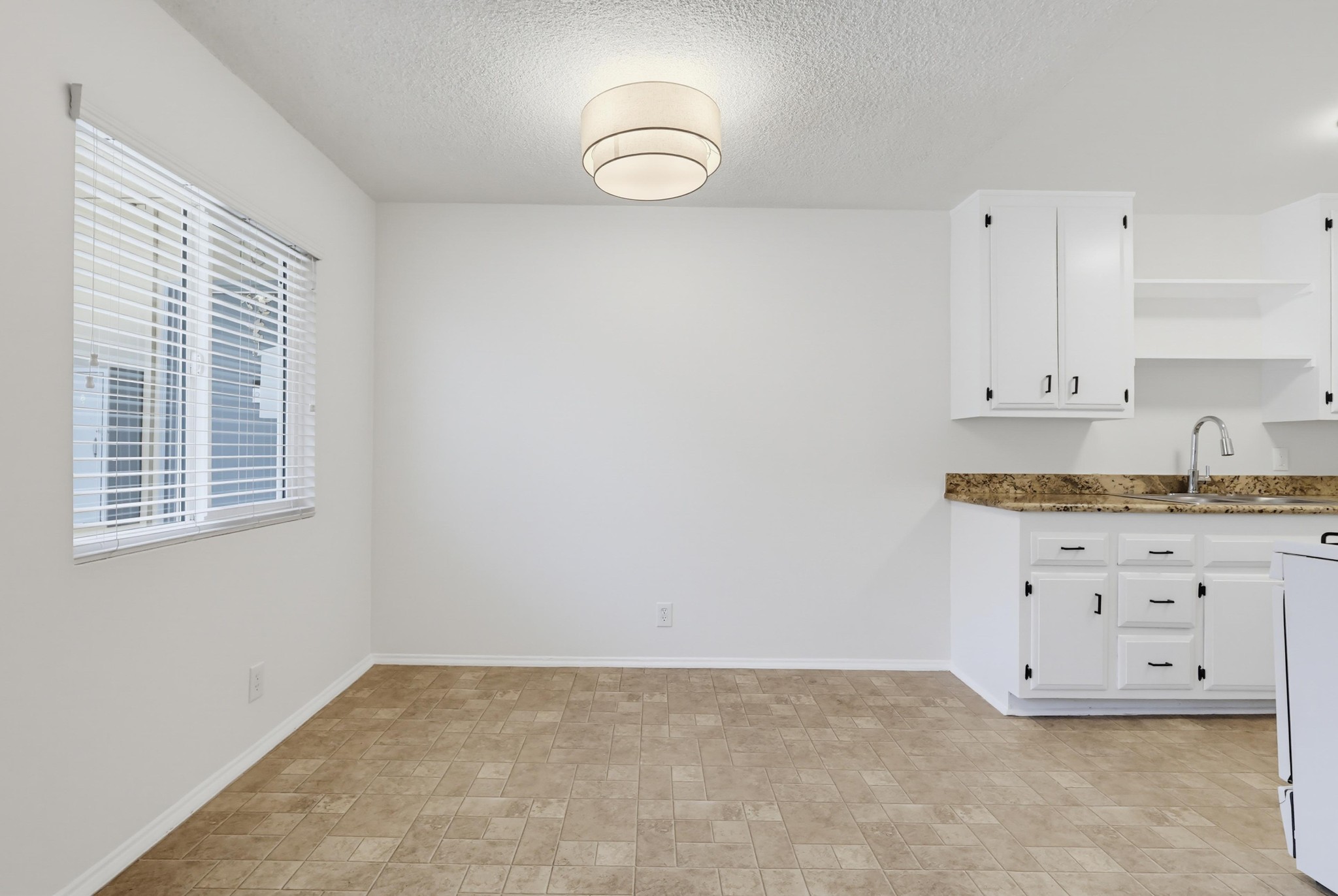 Virtual tour photo 18 of 44 for 6113 8th Ave