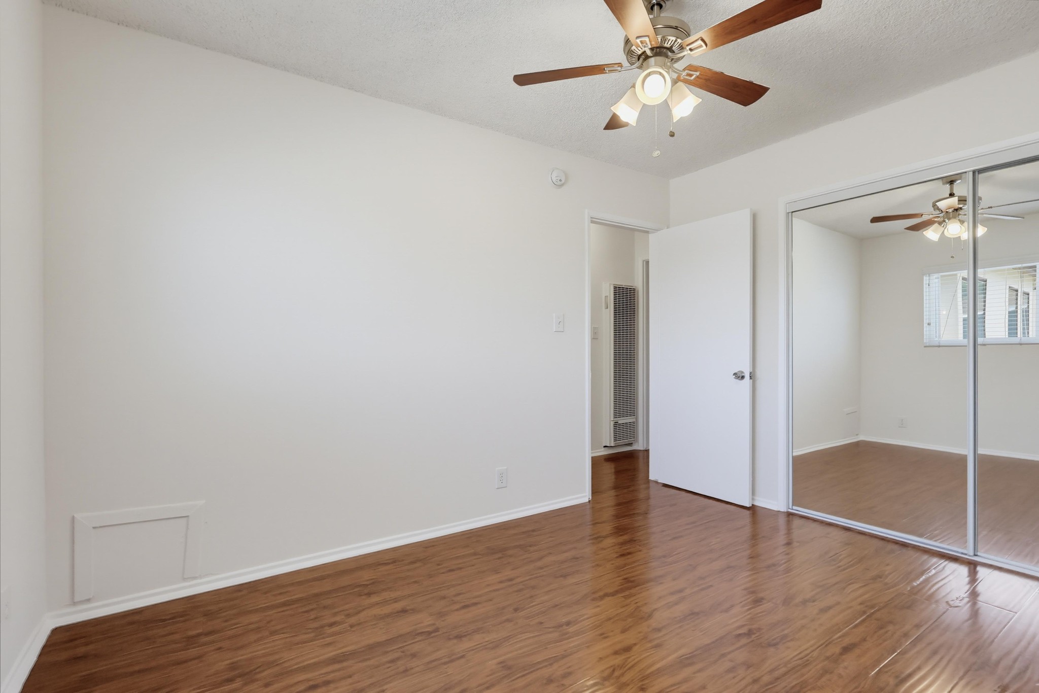 Virtual tour photo 34 of 44 for 6113 8th Ave