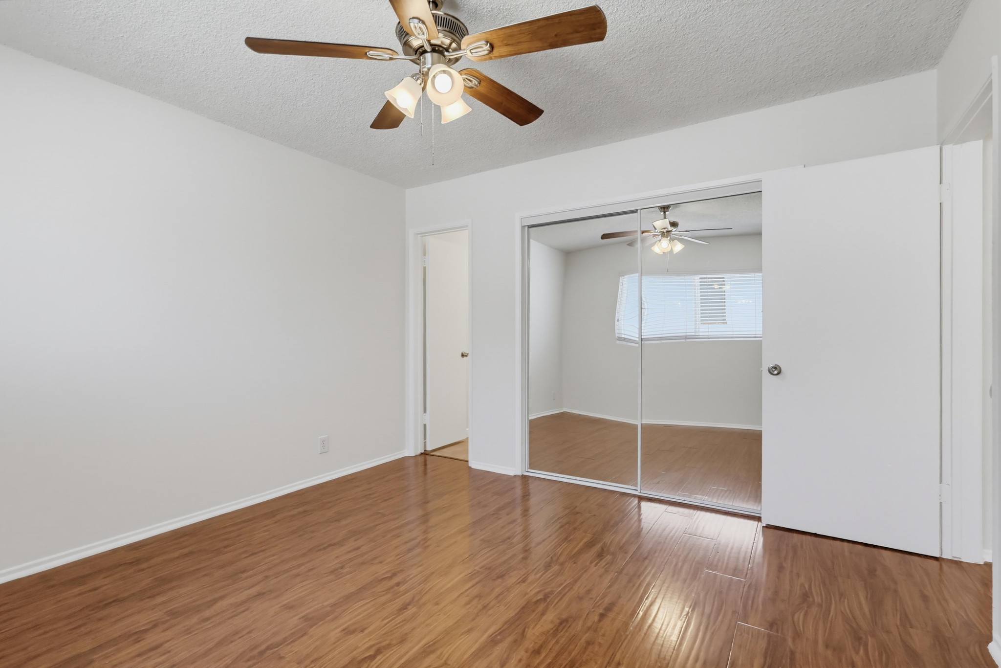 Virtual tour photo 38 of 44 for 6113 8th Ave