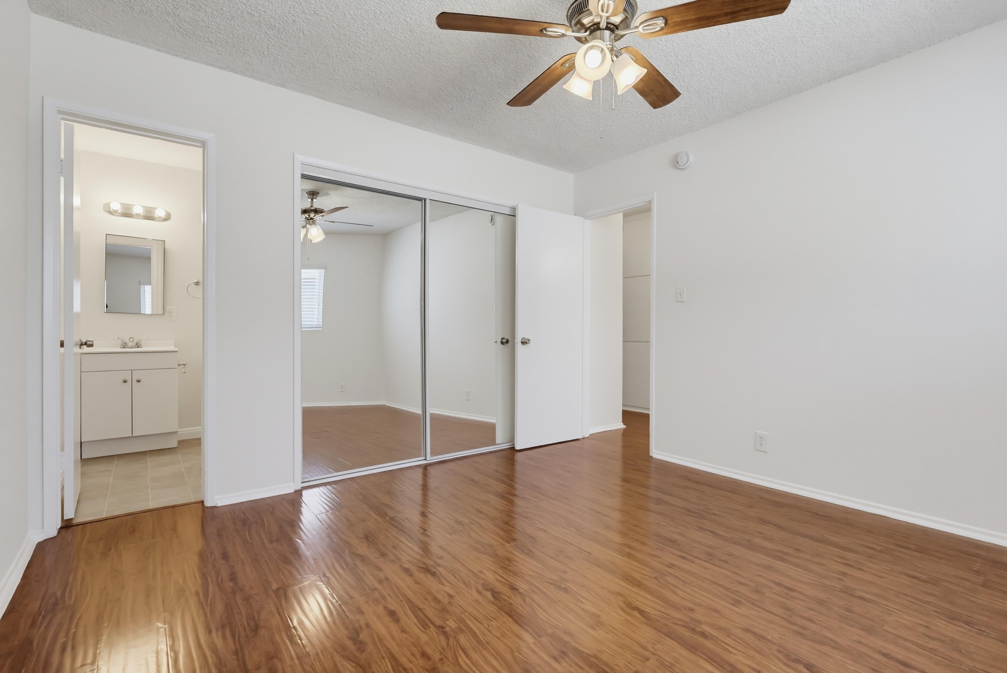 Virtual tour photo 39 of 44 for 6113 8th Ave