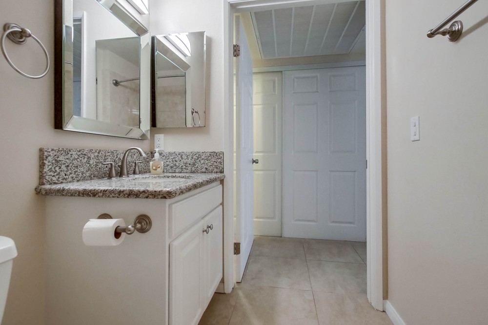 Virtual tour photo 21 of 27 for 6131 Rancho Mission Rd