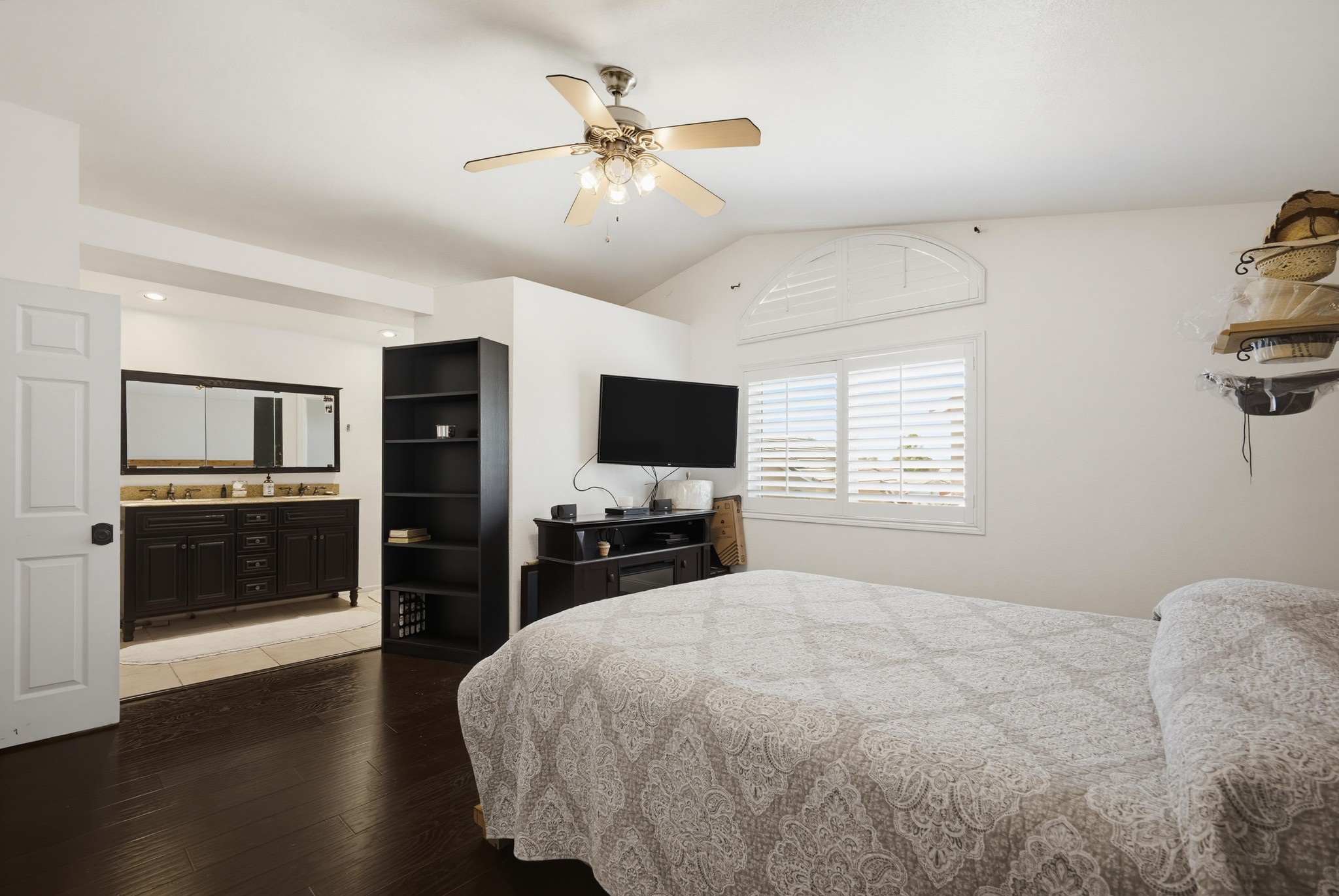 Virtual tour photo 25 of 45 for 6132 Callaway Pl