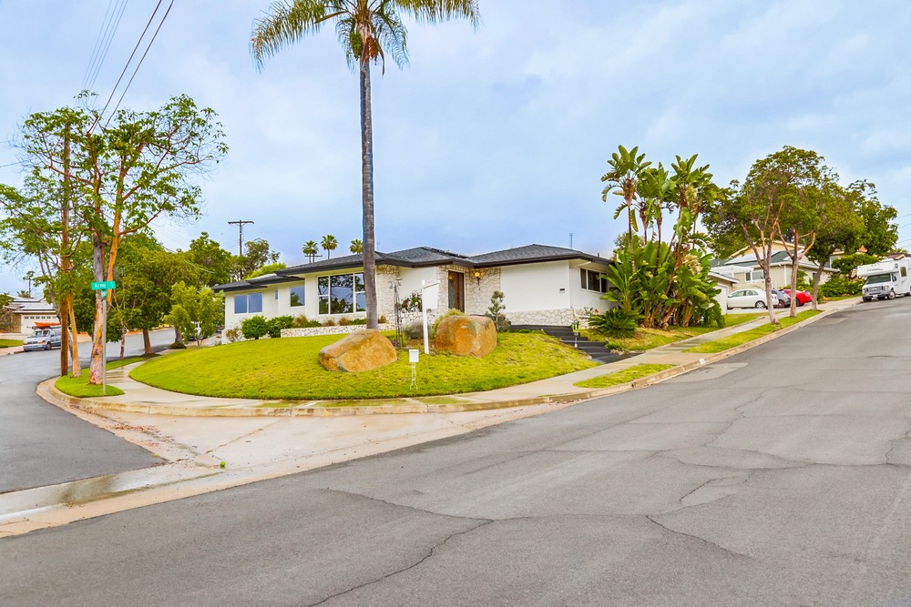 Virtual tour photo 1 of 50 for 6136 Arno Dr