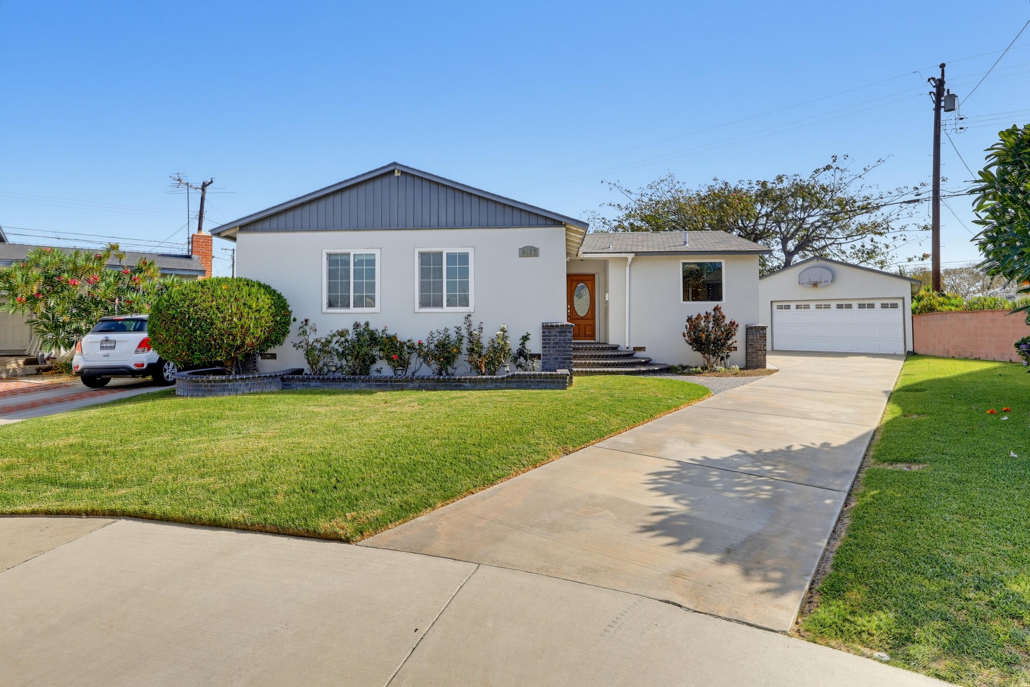 Virtual tour photo 1 of 80 for 6137 Bigelow St
