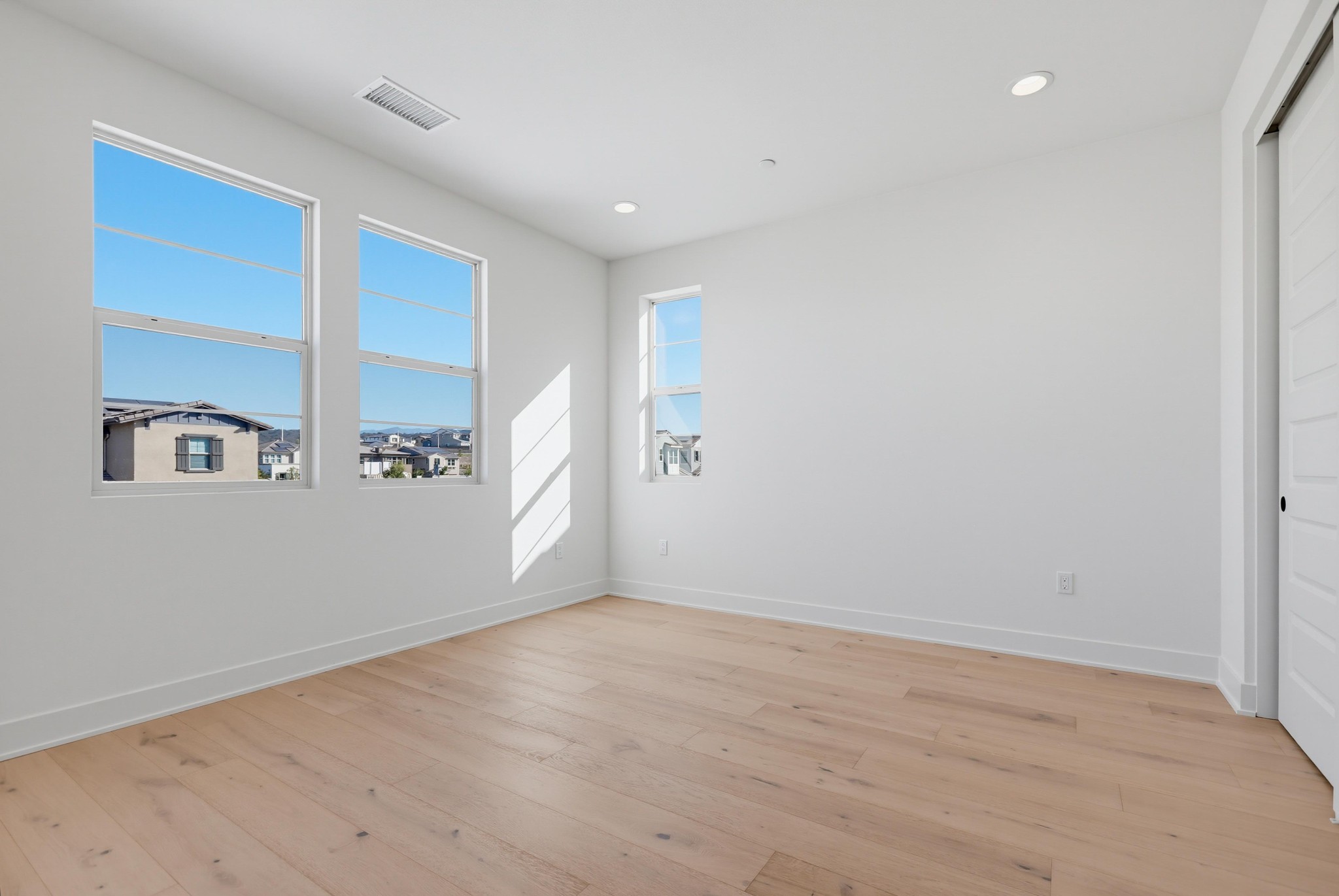 Virtual tour photo 70 of 145 for 6138 Allure Dr
