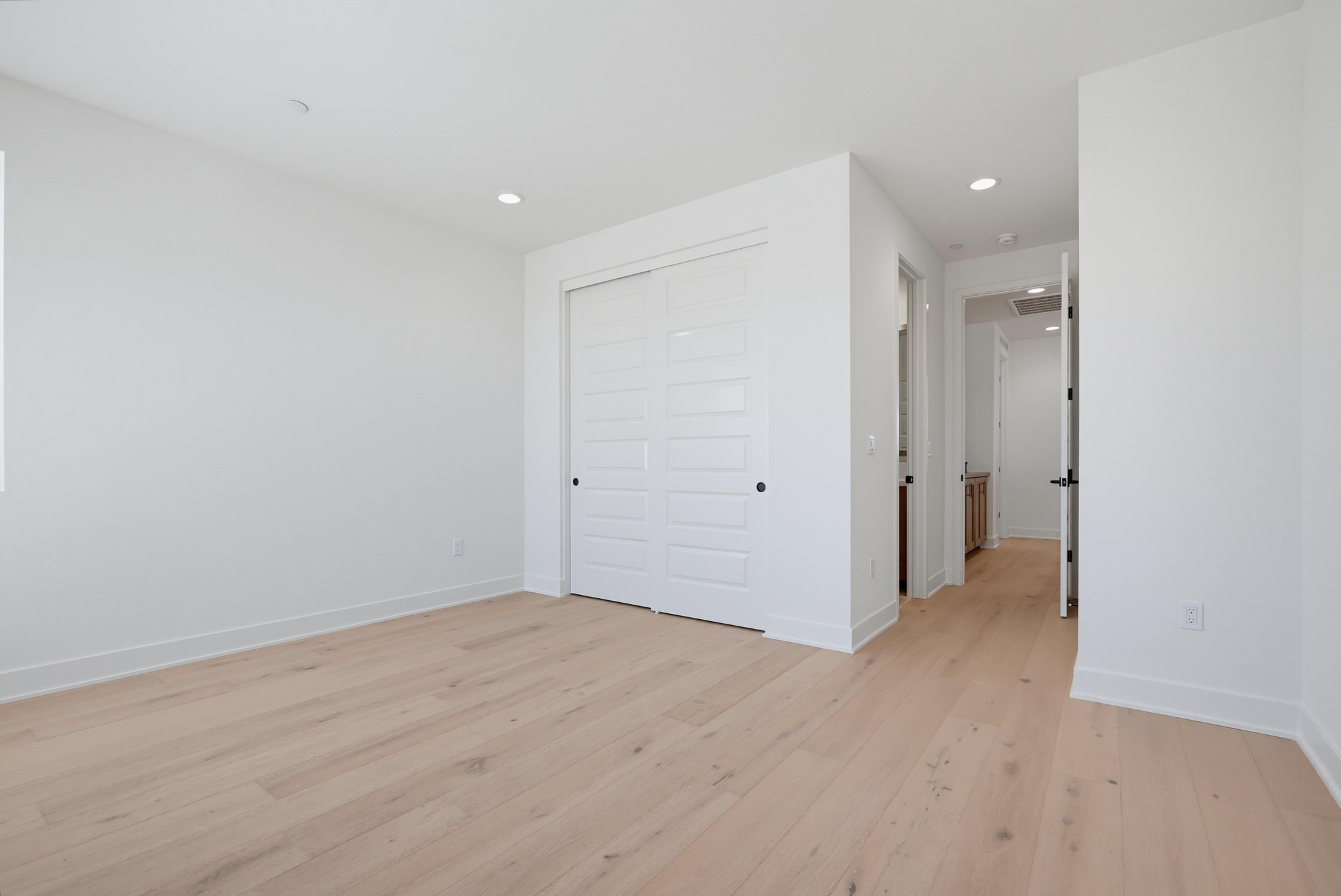 Virtual tour photo 72 of 145 for 6138 Allure Dr