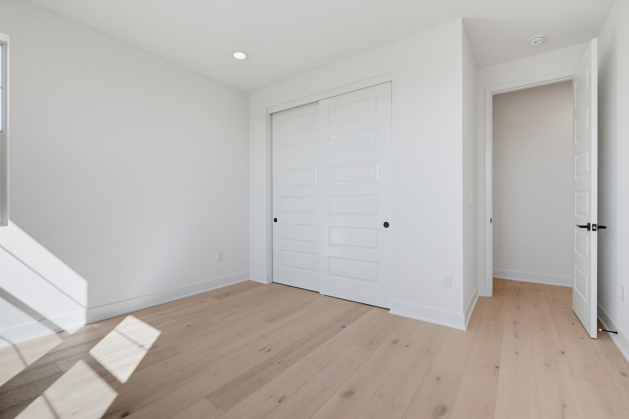 Virtual tour photo 114 of 145 for 6138 Allure Dr
