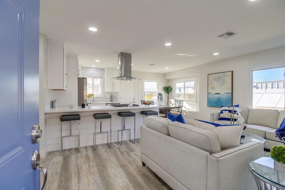Virtual tour photo 9 of 52 for 6141 Childs Ave