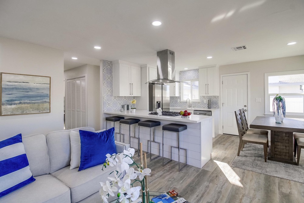 Virtual tour photo 13 of 52 for 6141 Childs Ave